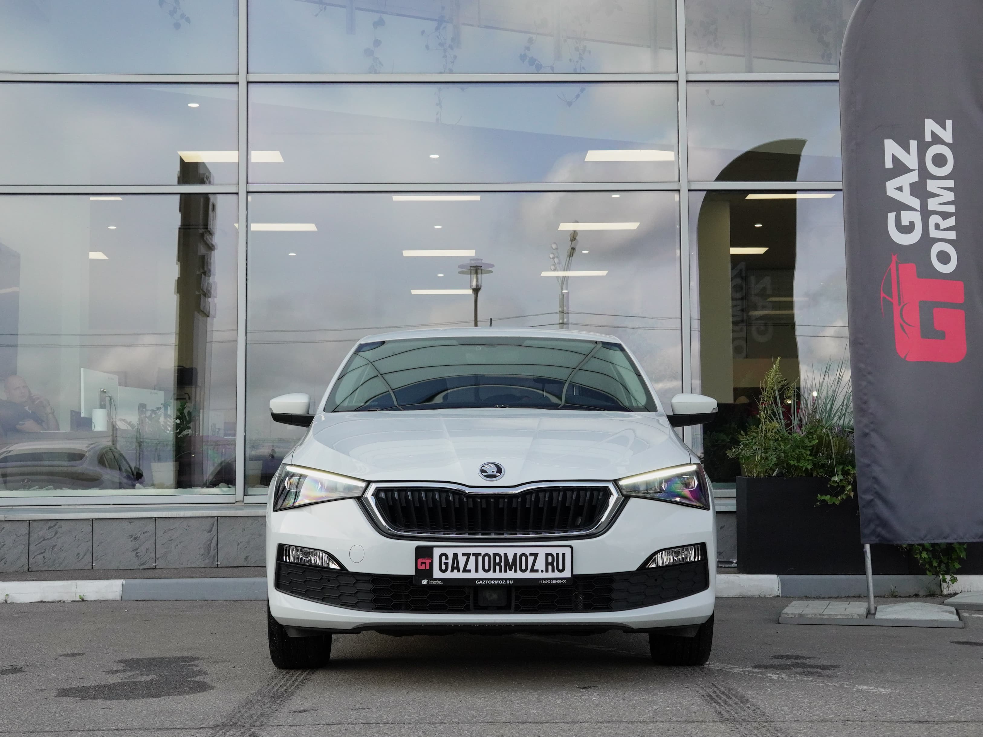 Skoda Rapid — фото 2