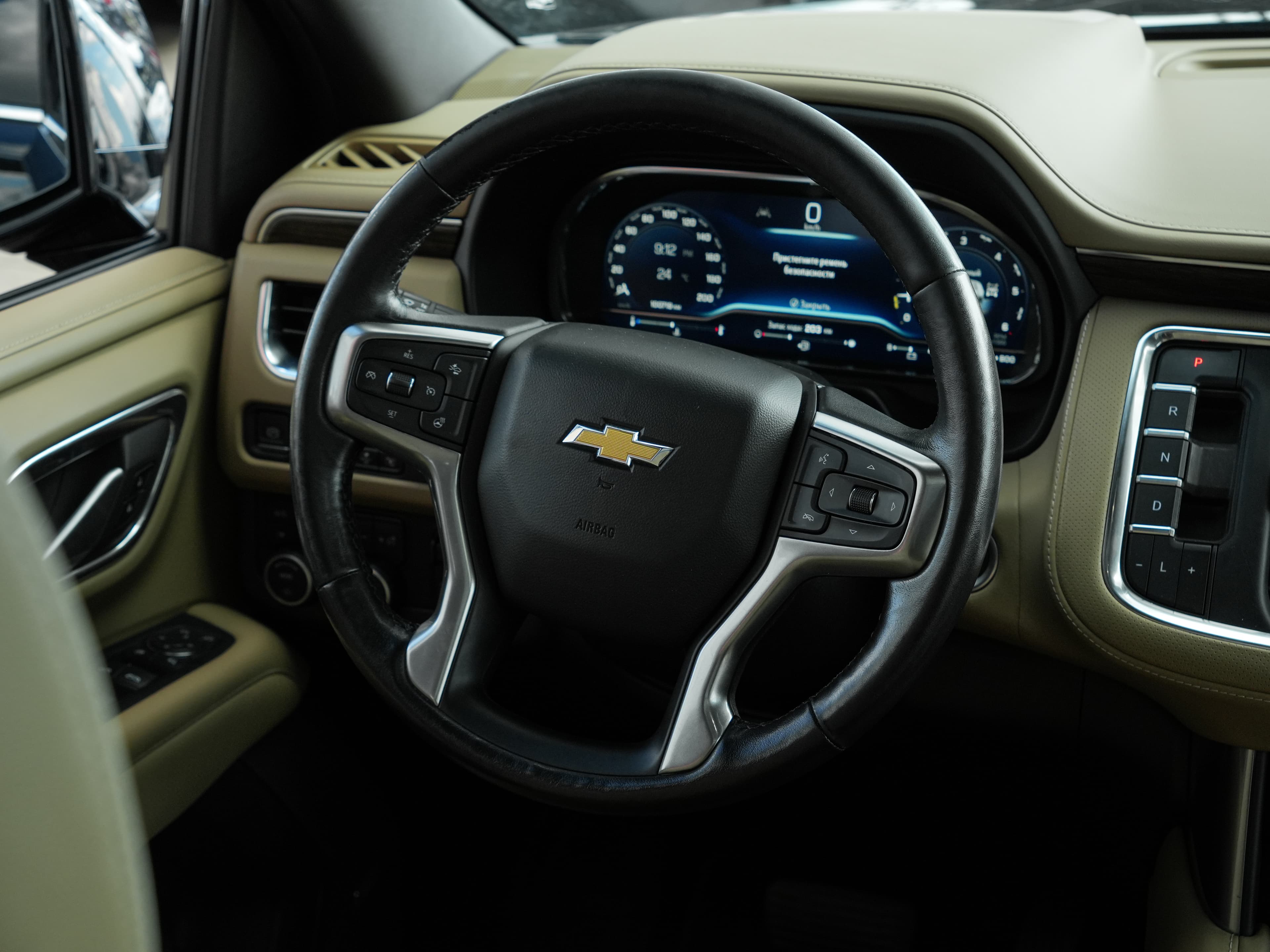Chevrolet Tahoe — фото 17