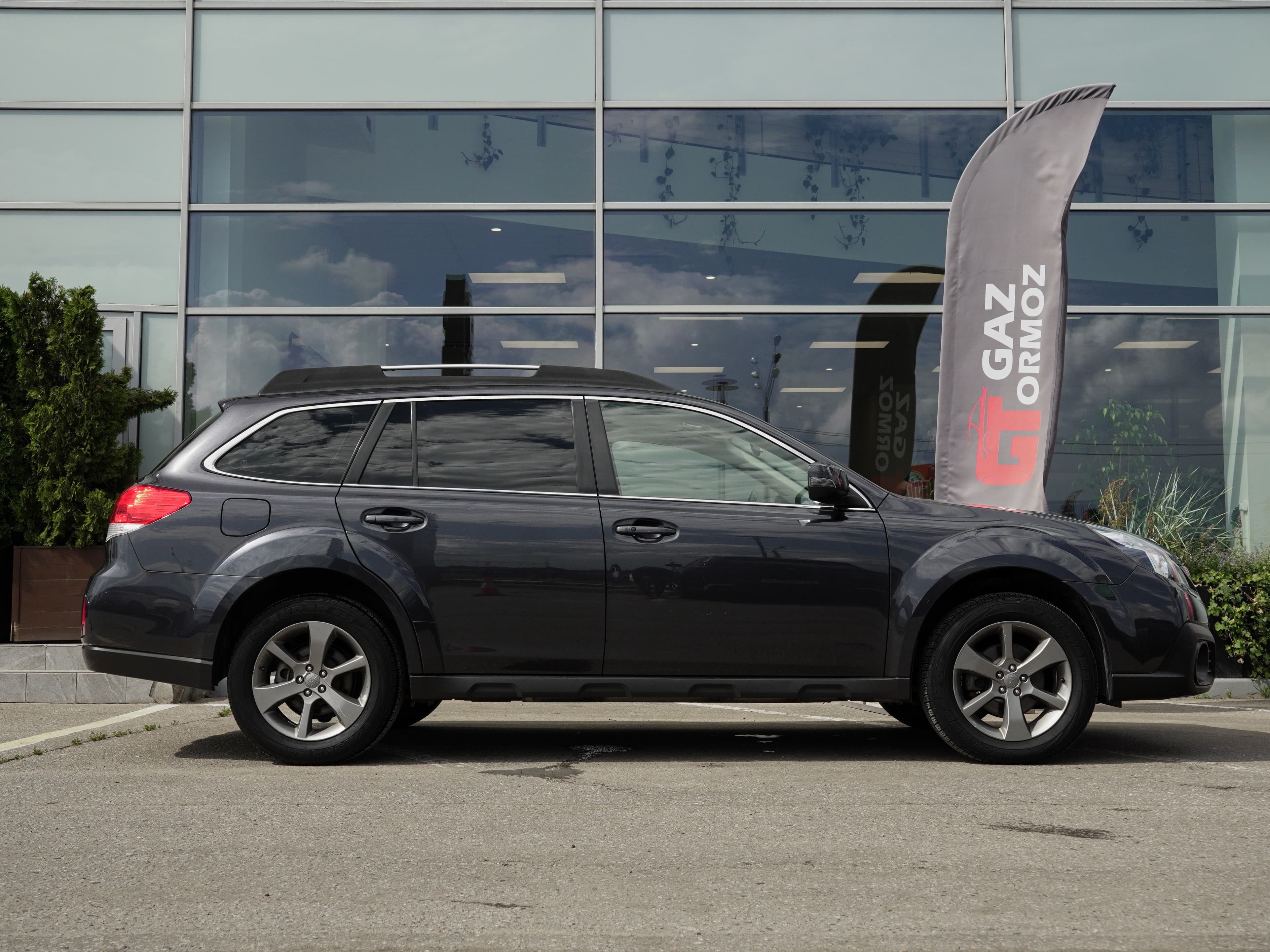 Subaru Outback — фото 4