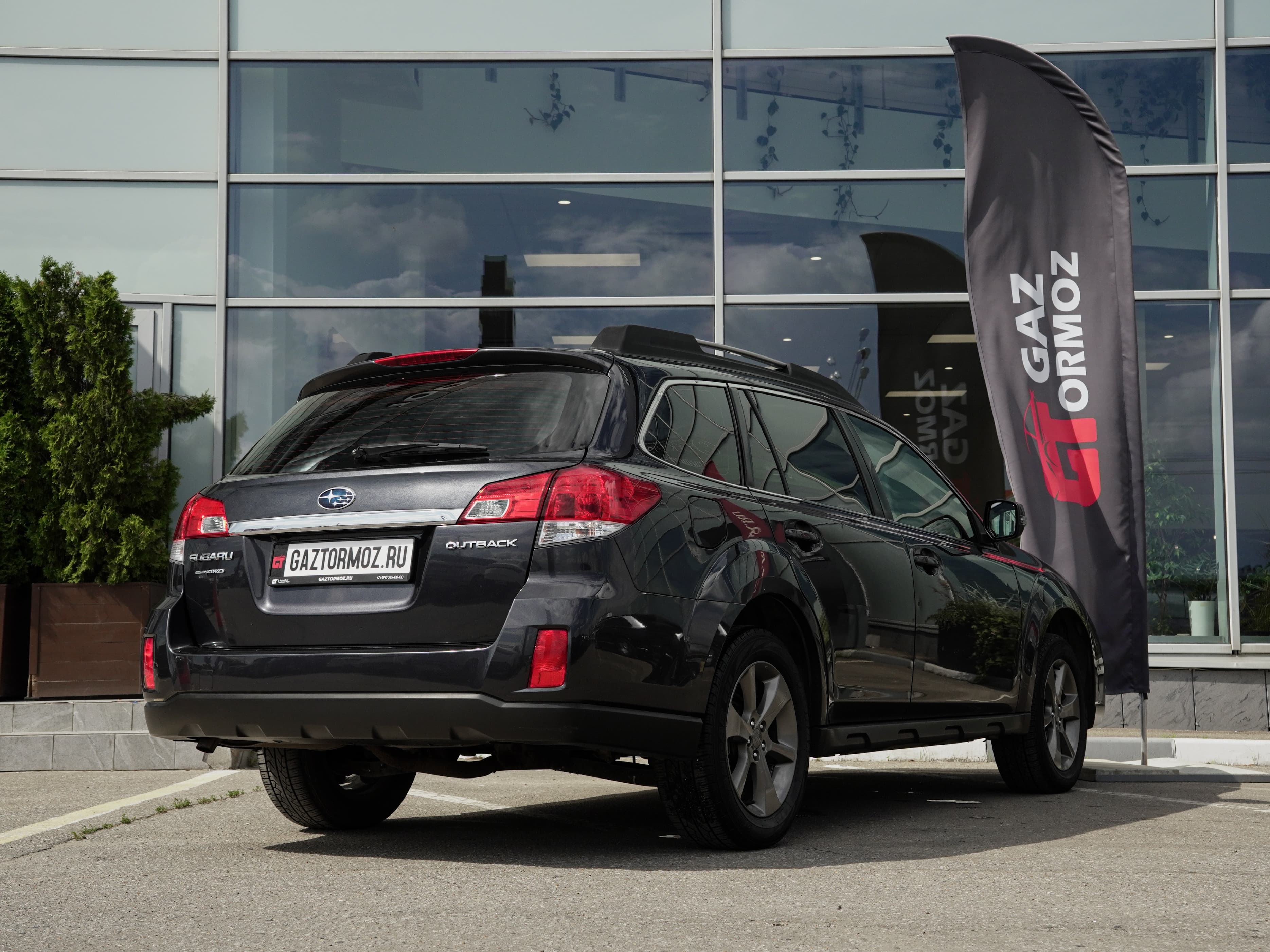 Subaru Outback — фото 7