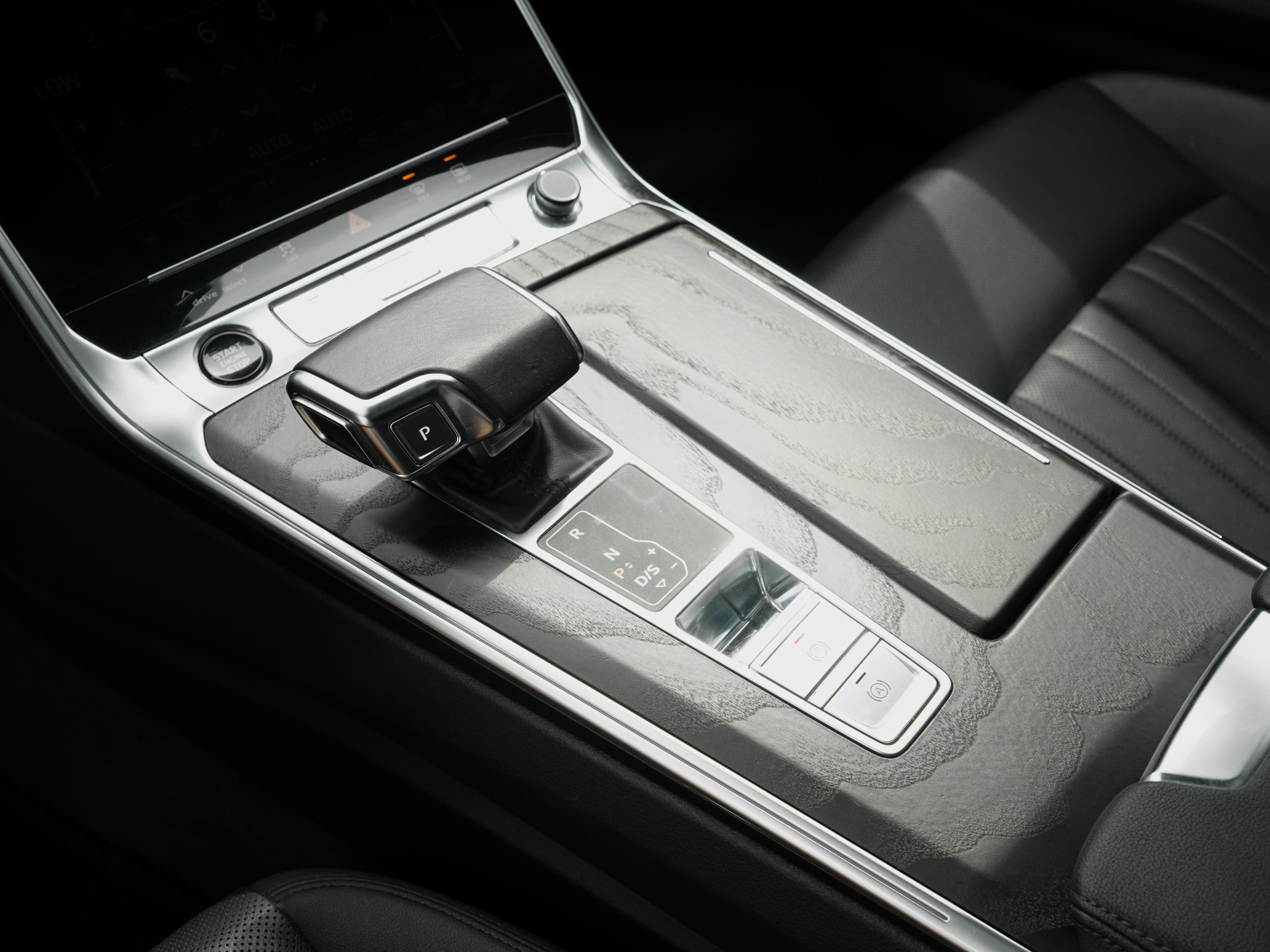 Audi A6 — фото 23