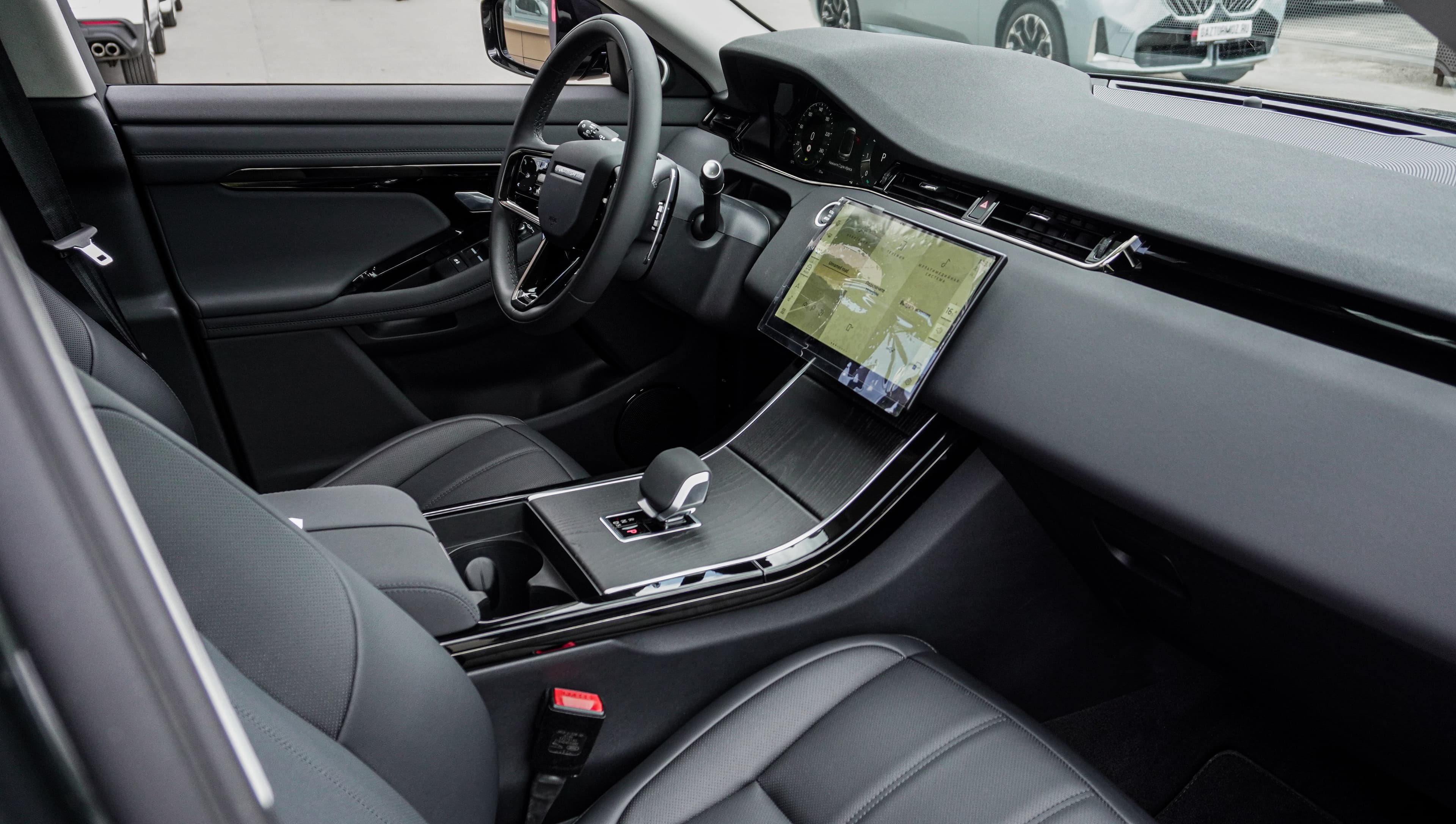 Land Rover Range Rover Evoque — фото 27