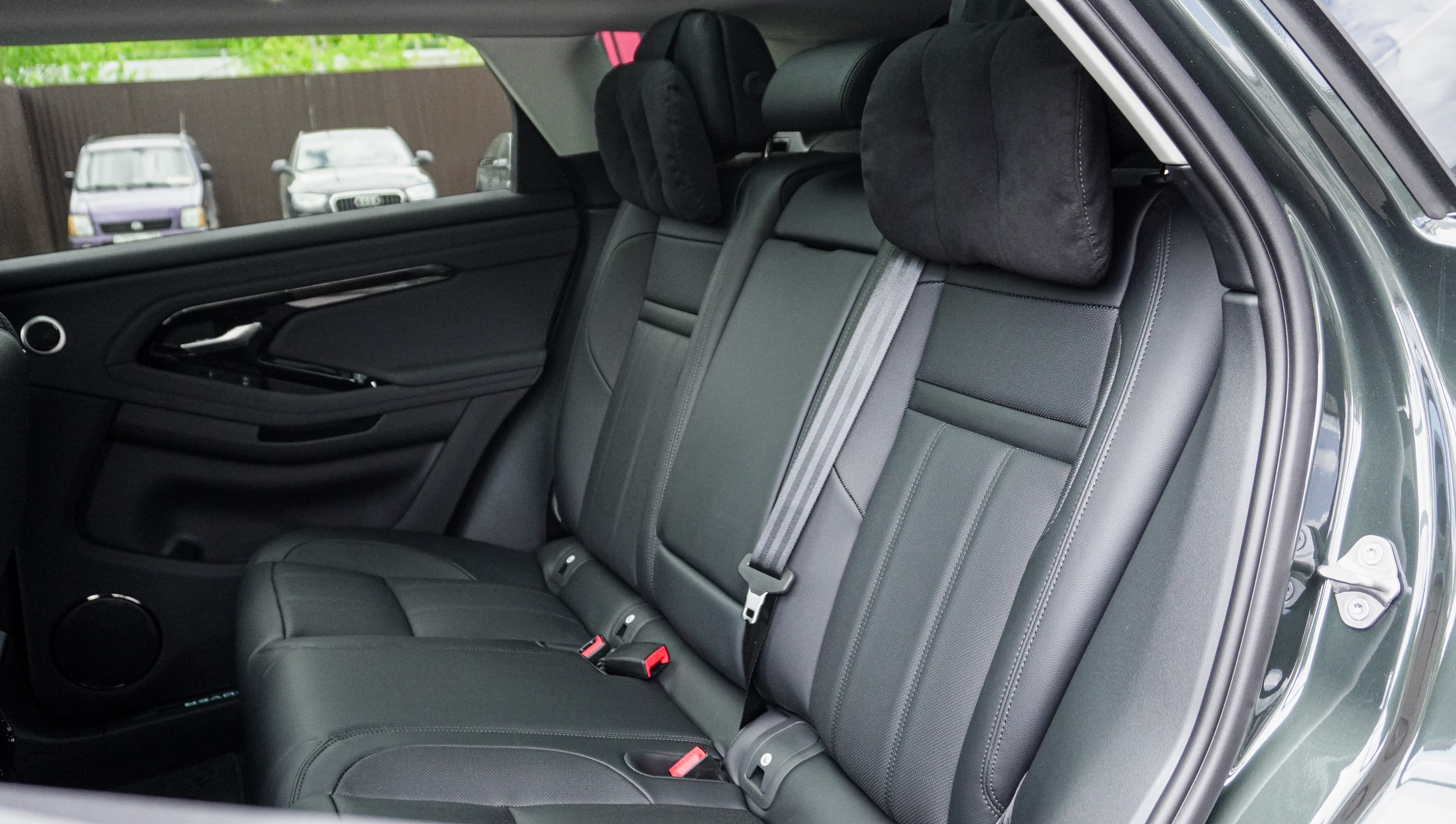 Land Rover Range Rover Evoque — фото 28