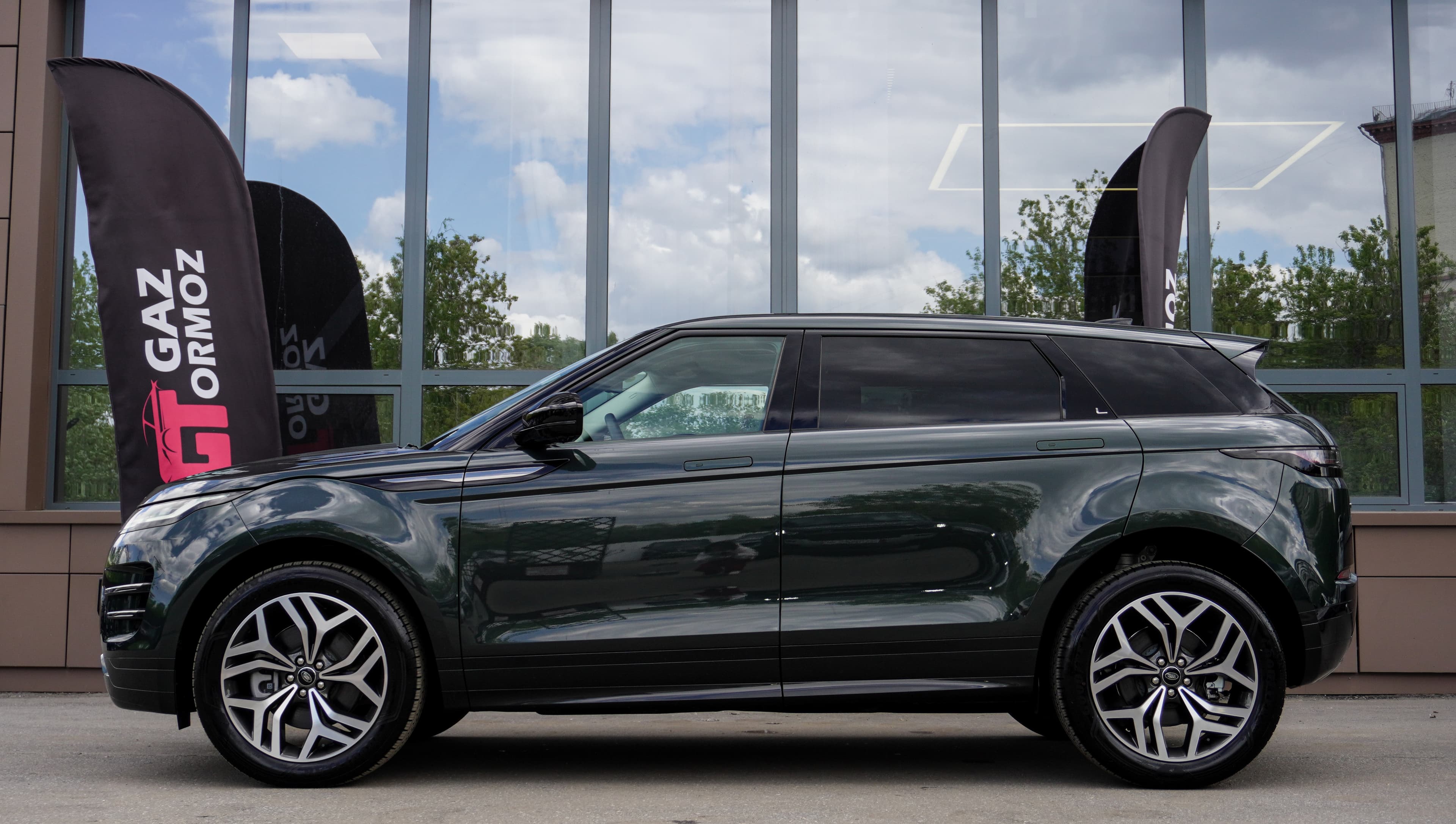 Land Rover Range Rover Evoque — фото 4