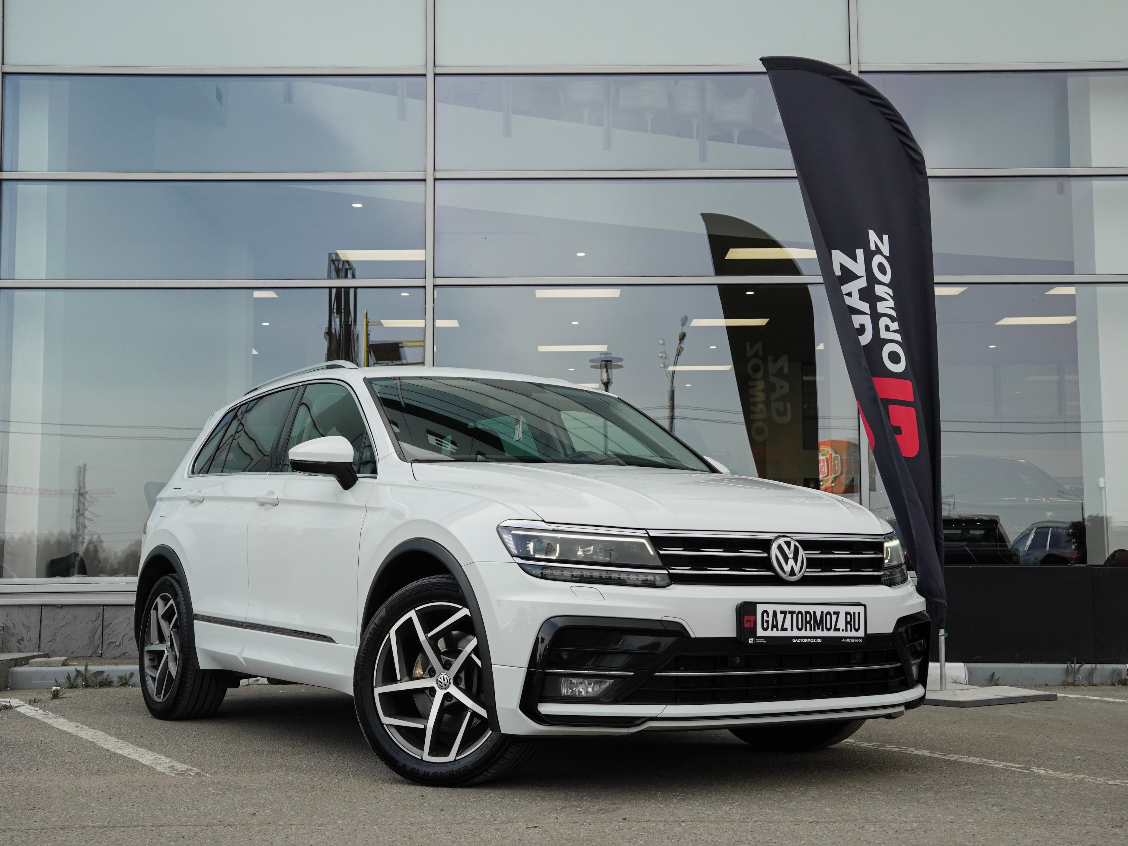 Volkswagen Tiguan — фото 3