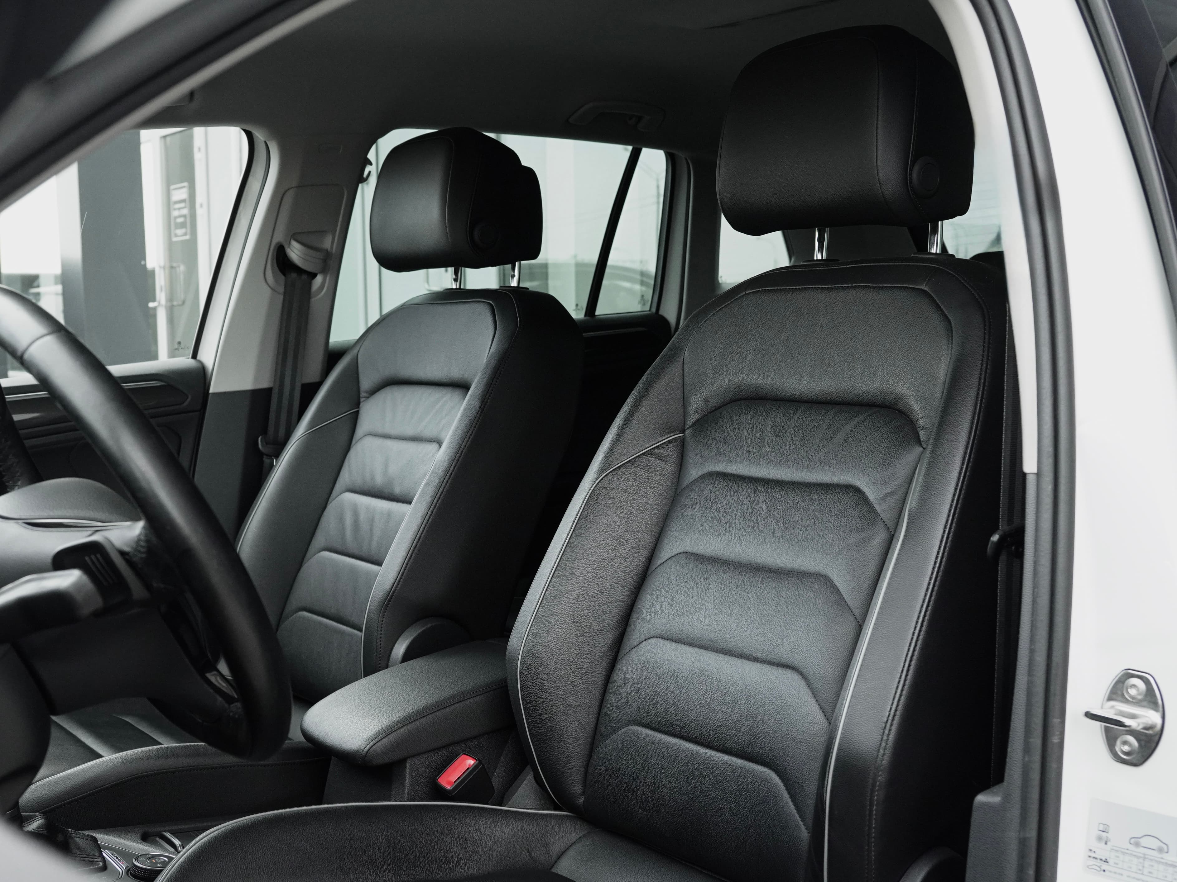 Volkswagen Tiguan — фото 26