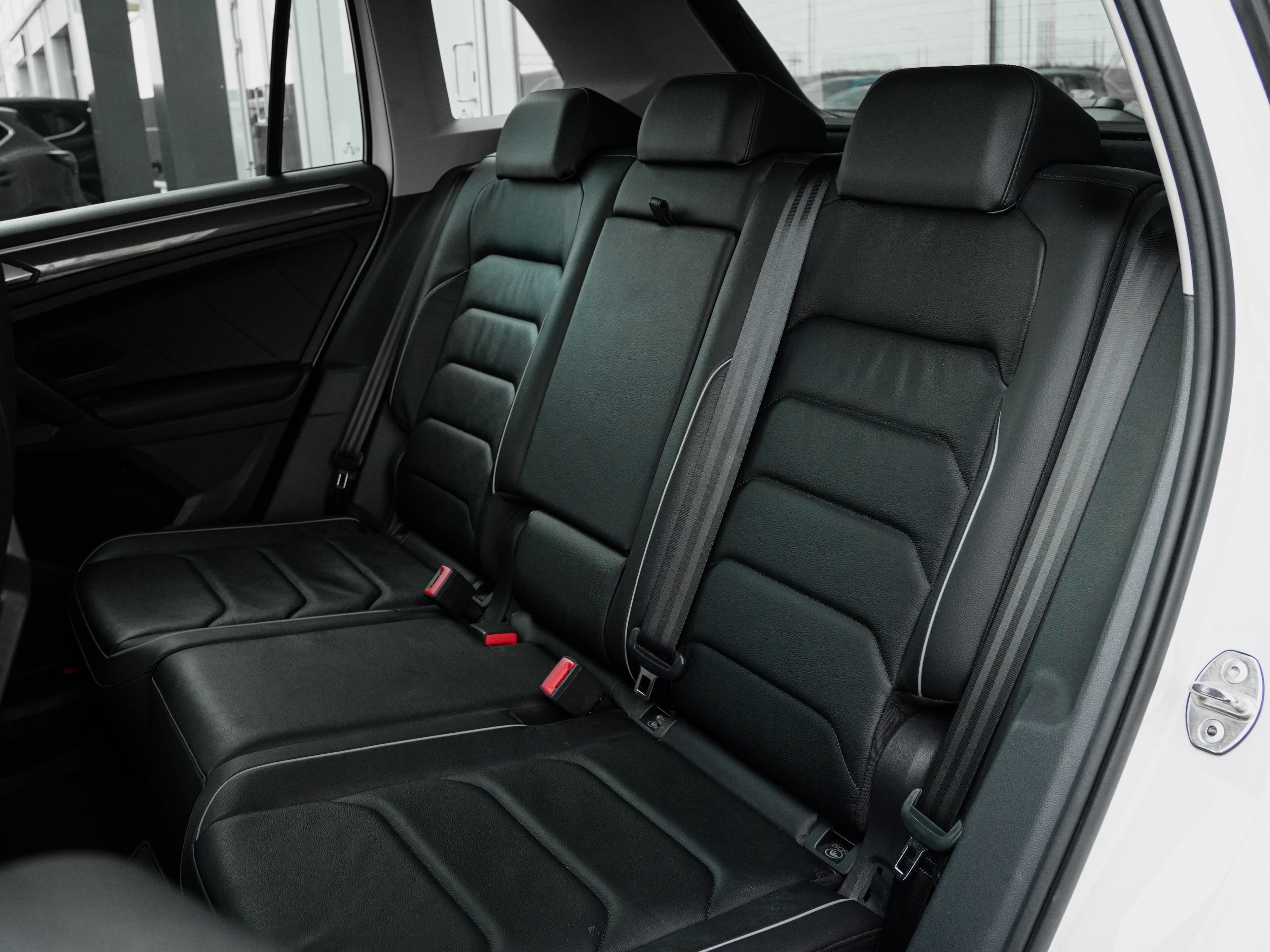 Volkswagen Tiguan — фото 27
