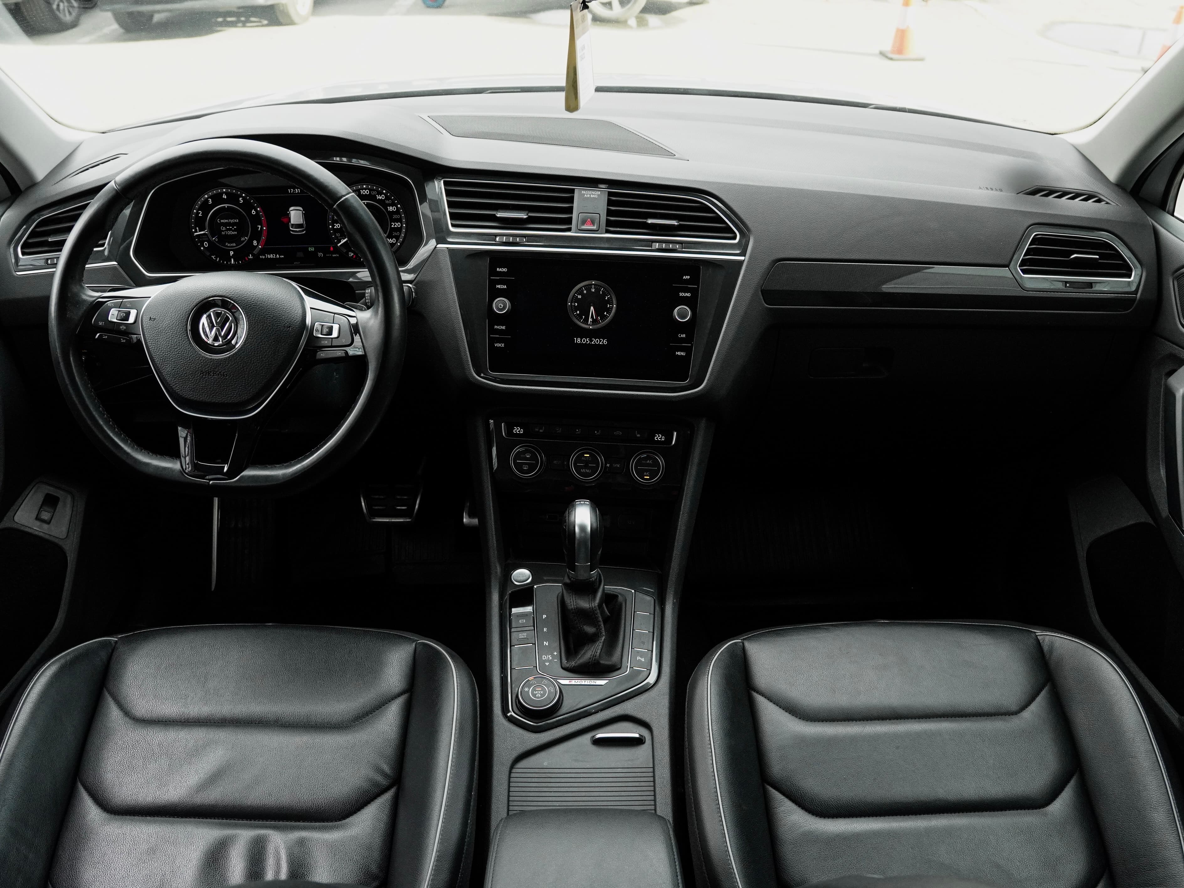 Volkswagen Tiguan — фото 29