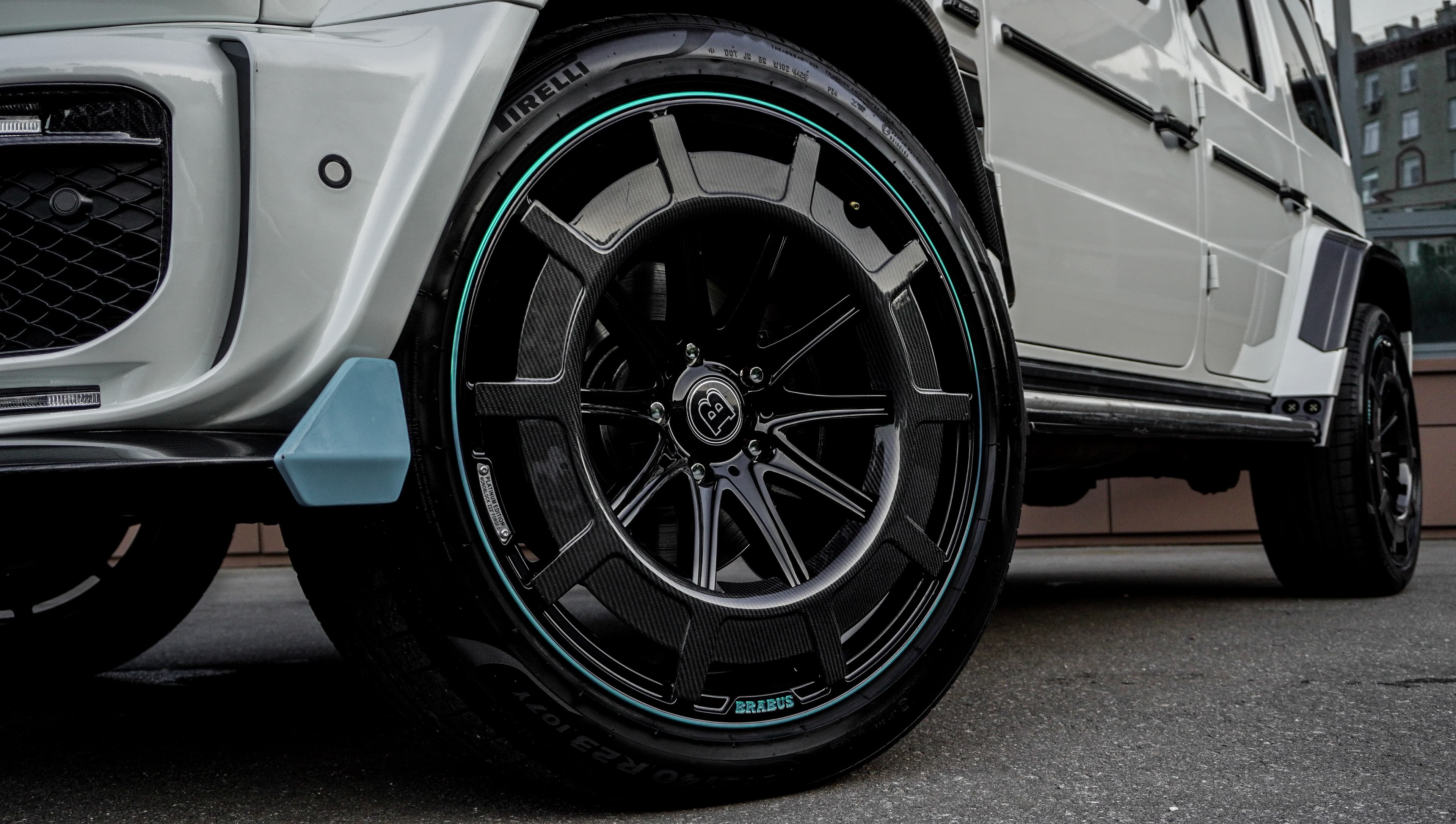 Brabus 500 Widestar — эксклюзив в цвете Tiffany Blue — фото 13
