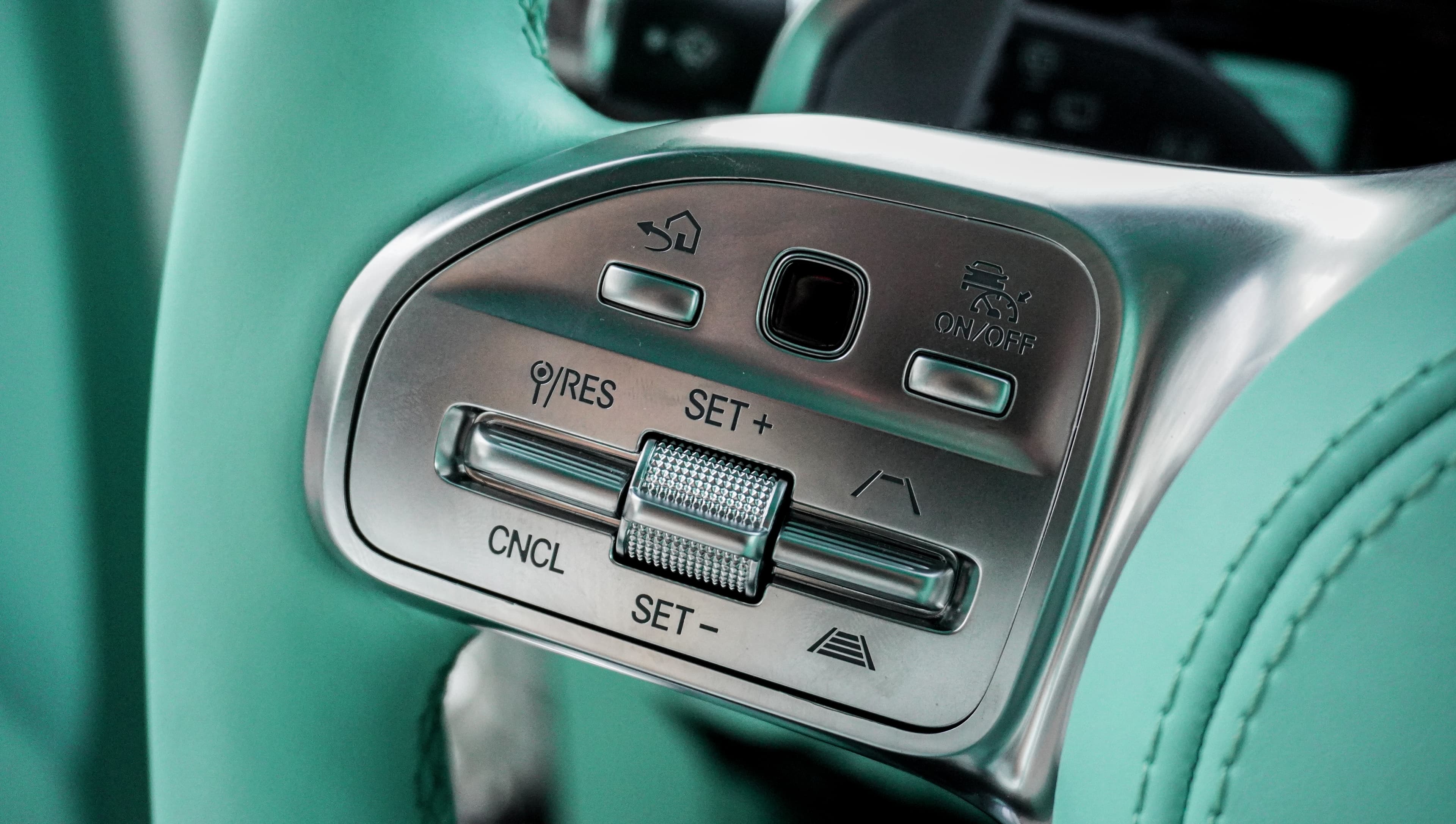 Brabus 500 Widestar — эксклюзив в цвете Tiffany Blue — фото 28