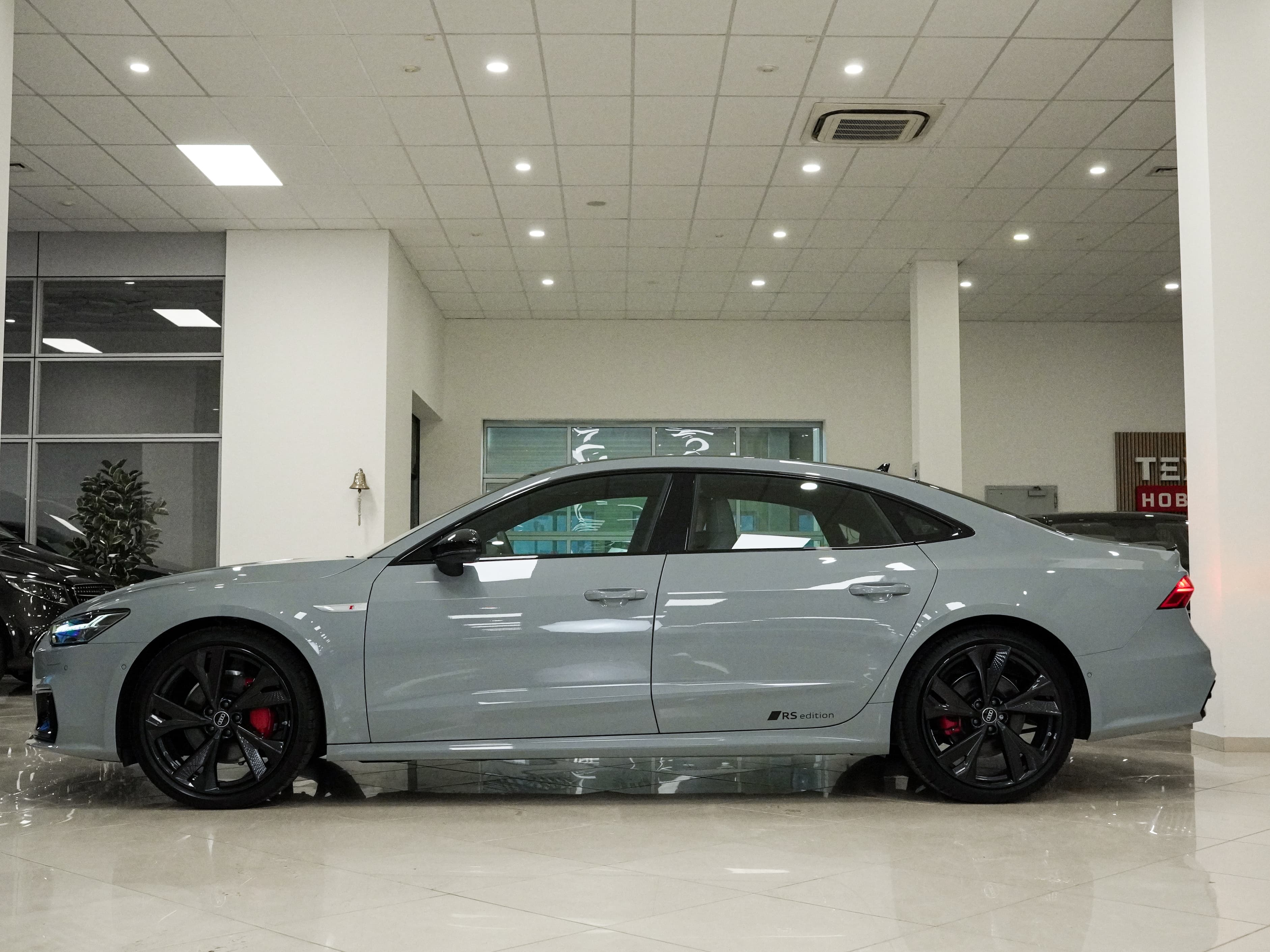 Audi A7L — фото 4