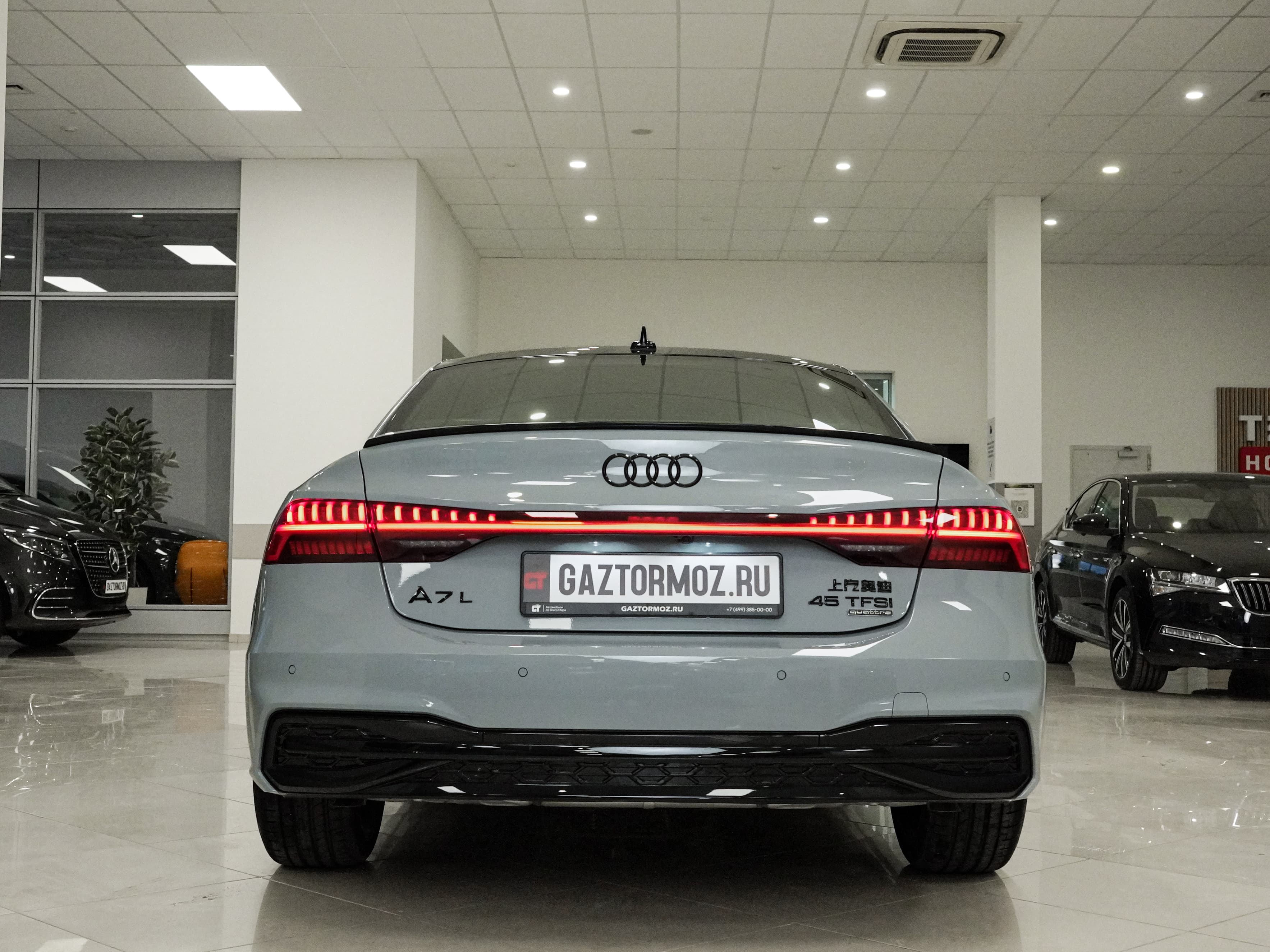 Audi A7L — фото 7