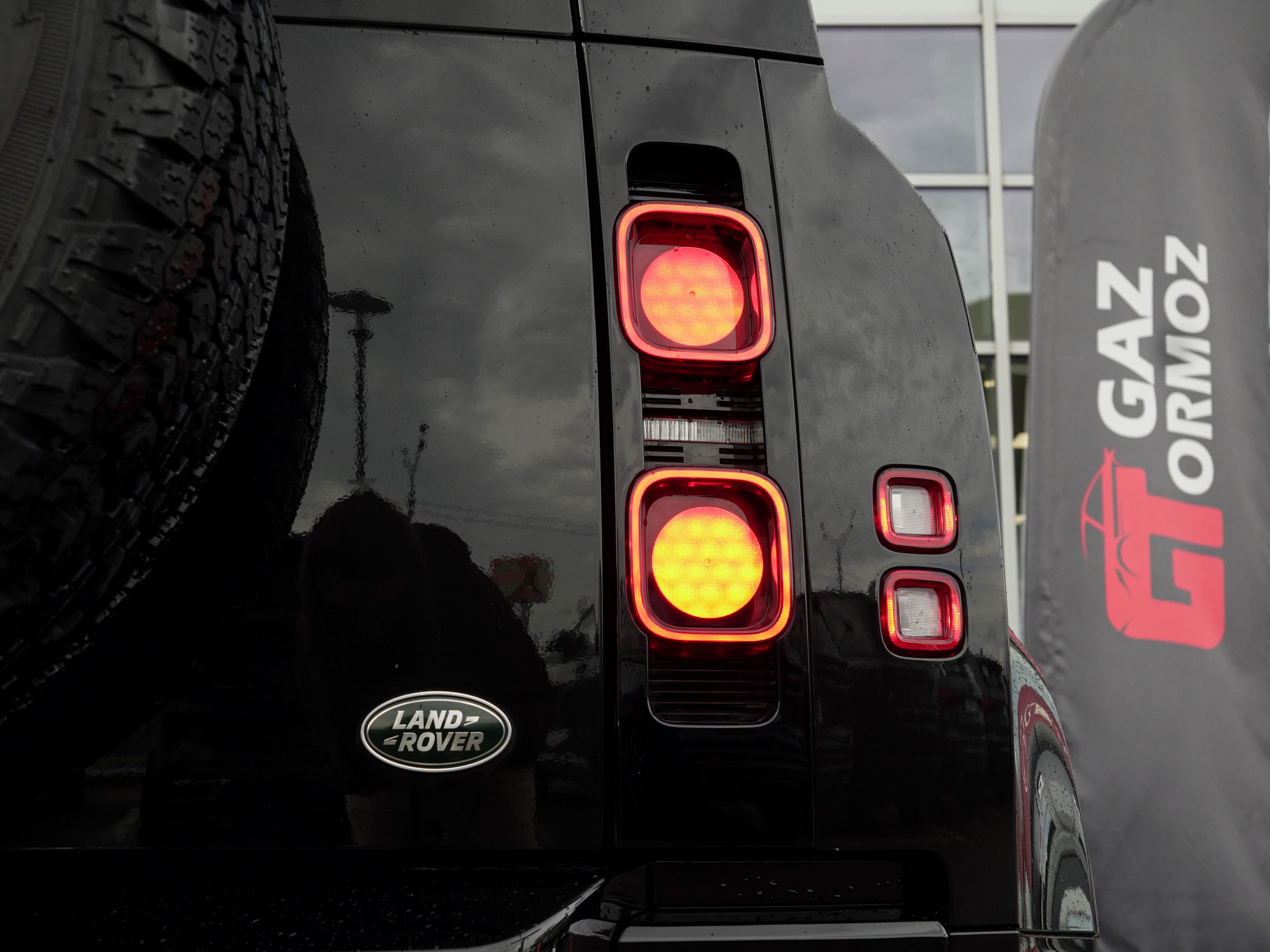 Land Rover Defender — фото 13