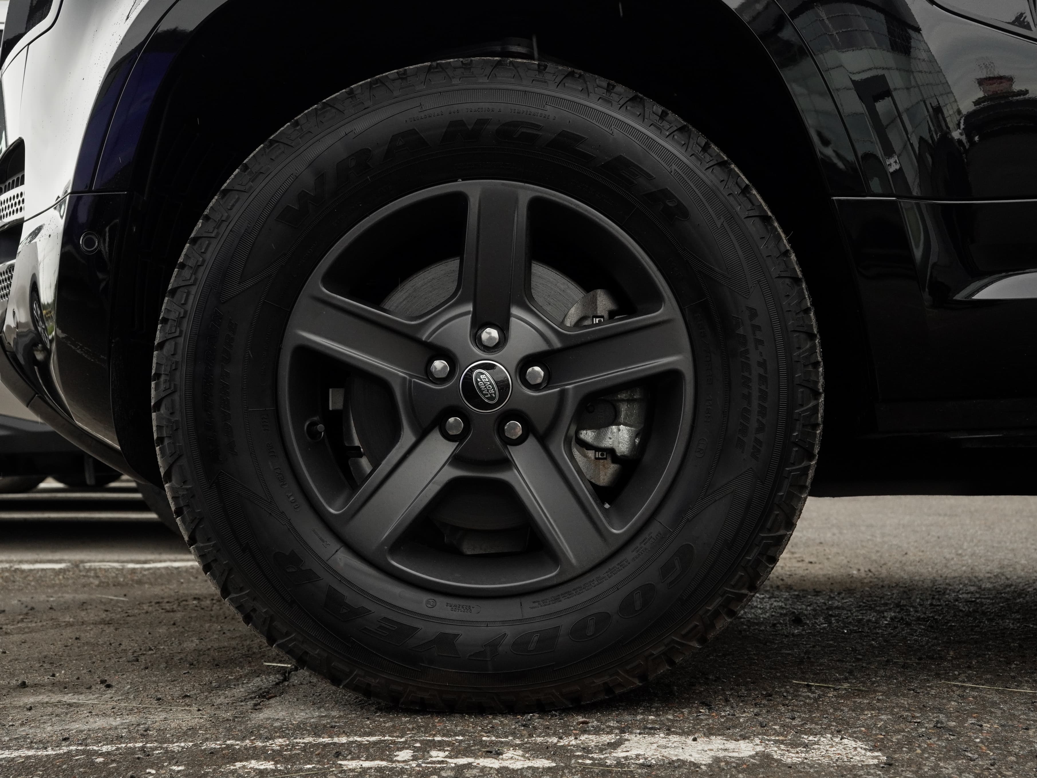 Land Rover Defender — фото 15