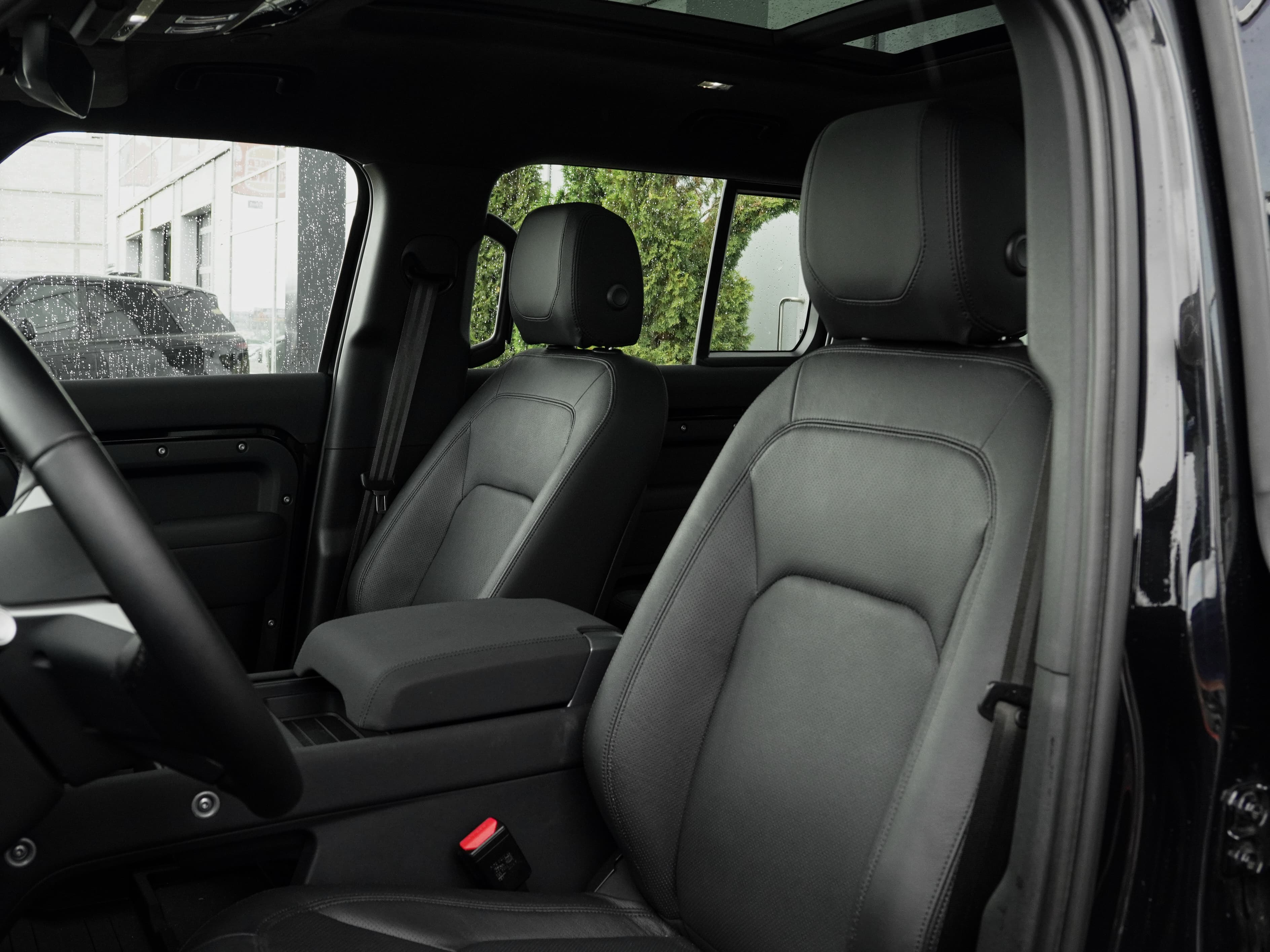 Land Rover Defender — фото 26