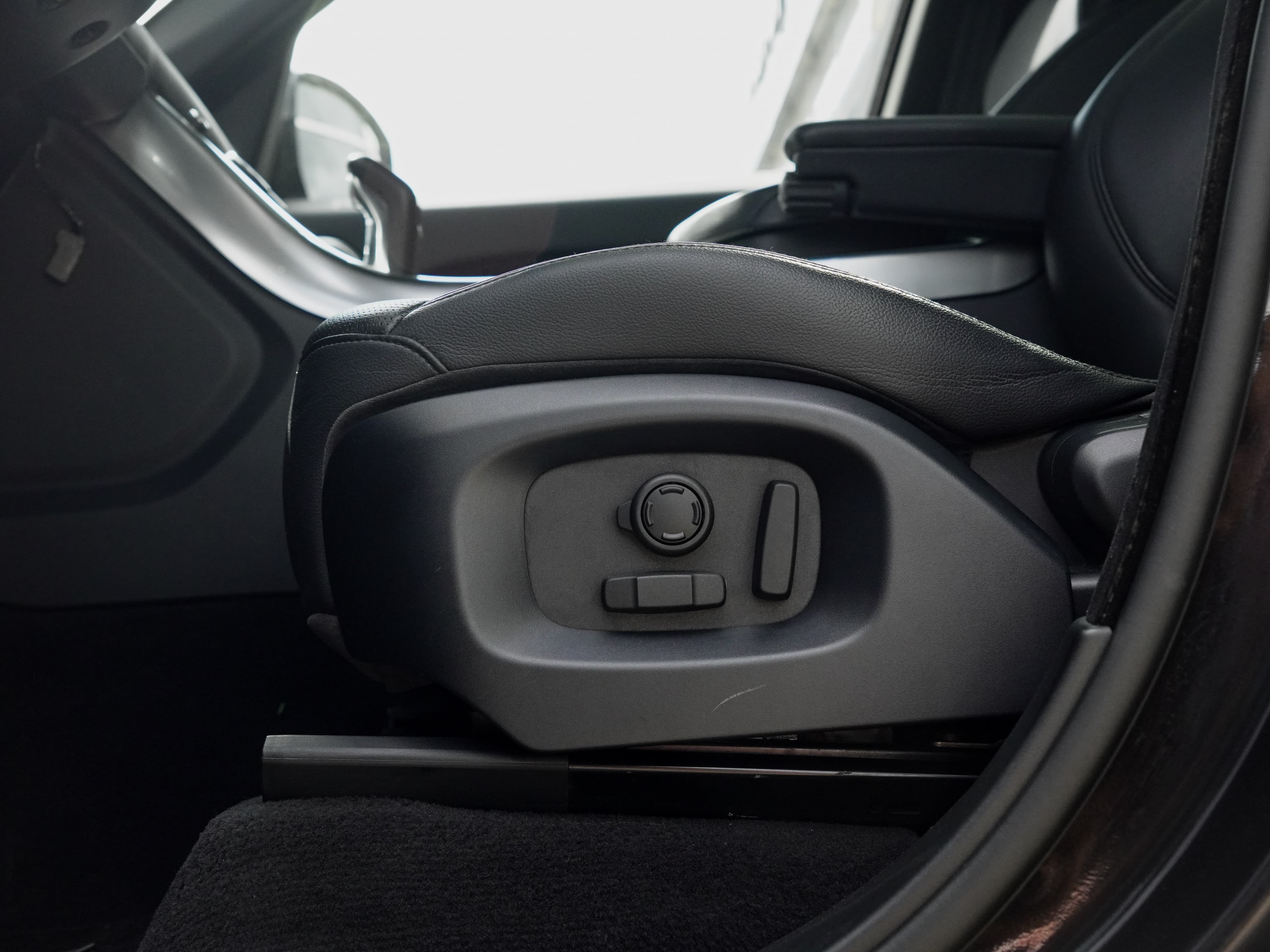 Land Rover Range Rover Sport — фото 17