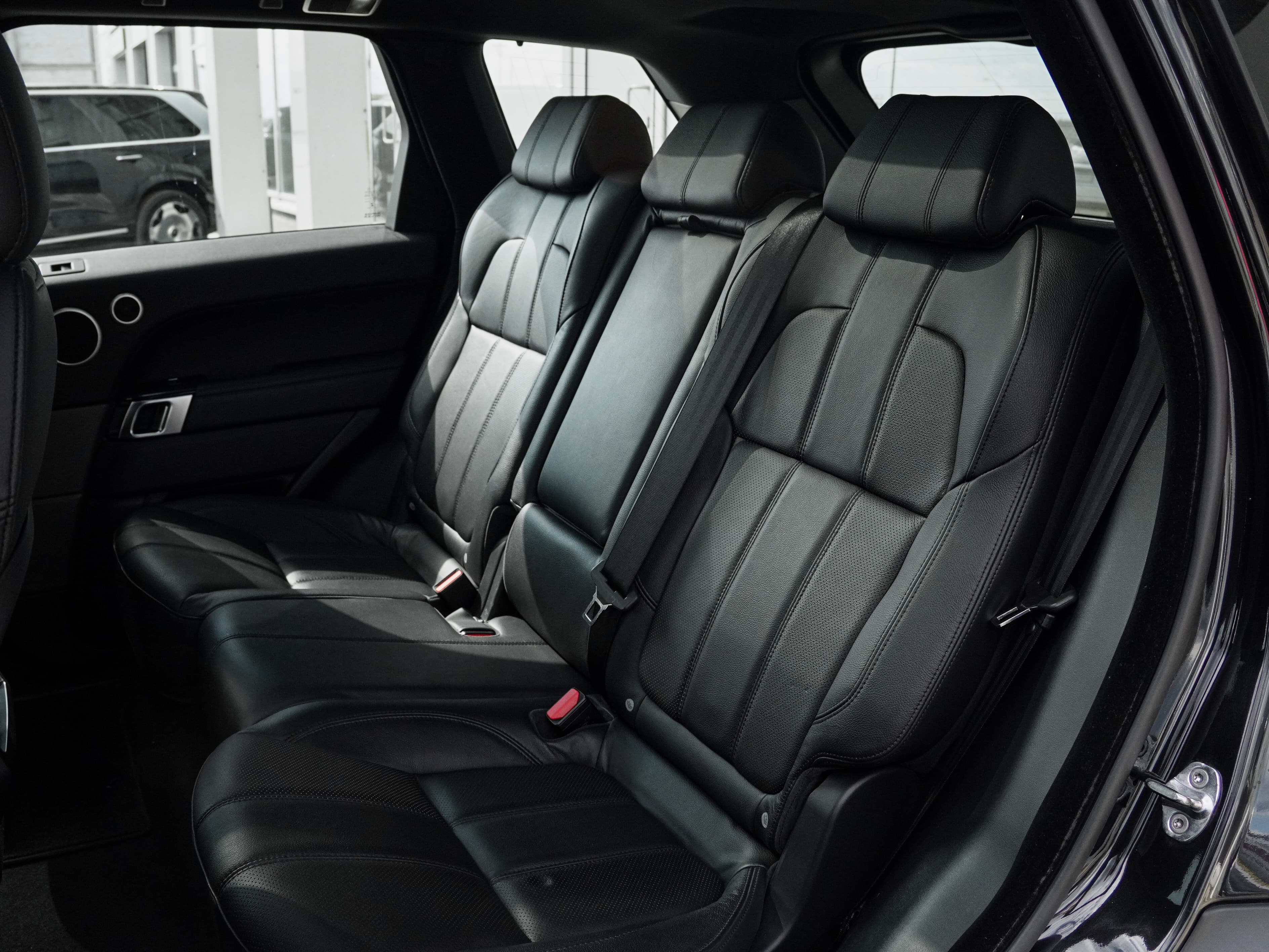Land Rover Range Rover Sport — фото 26
