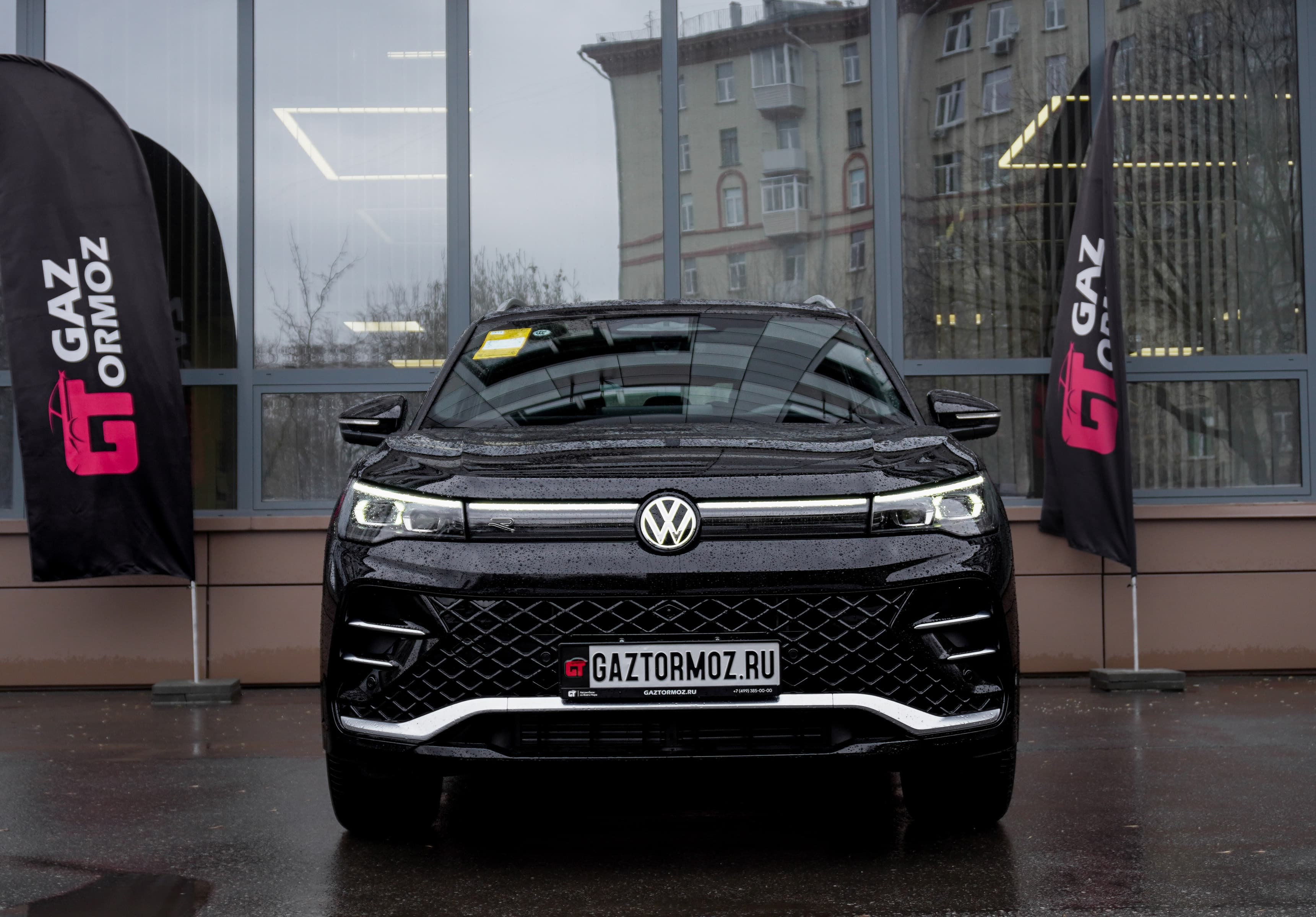 Volkswagen Tiguan L — фото 2