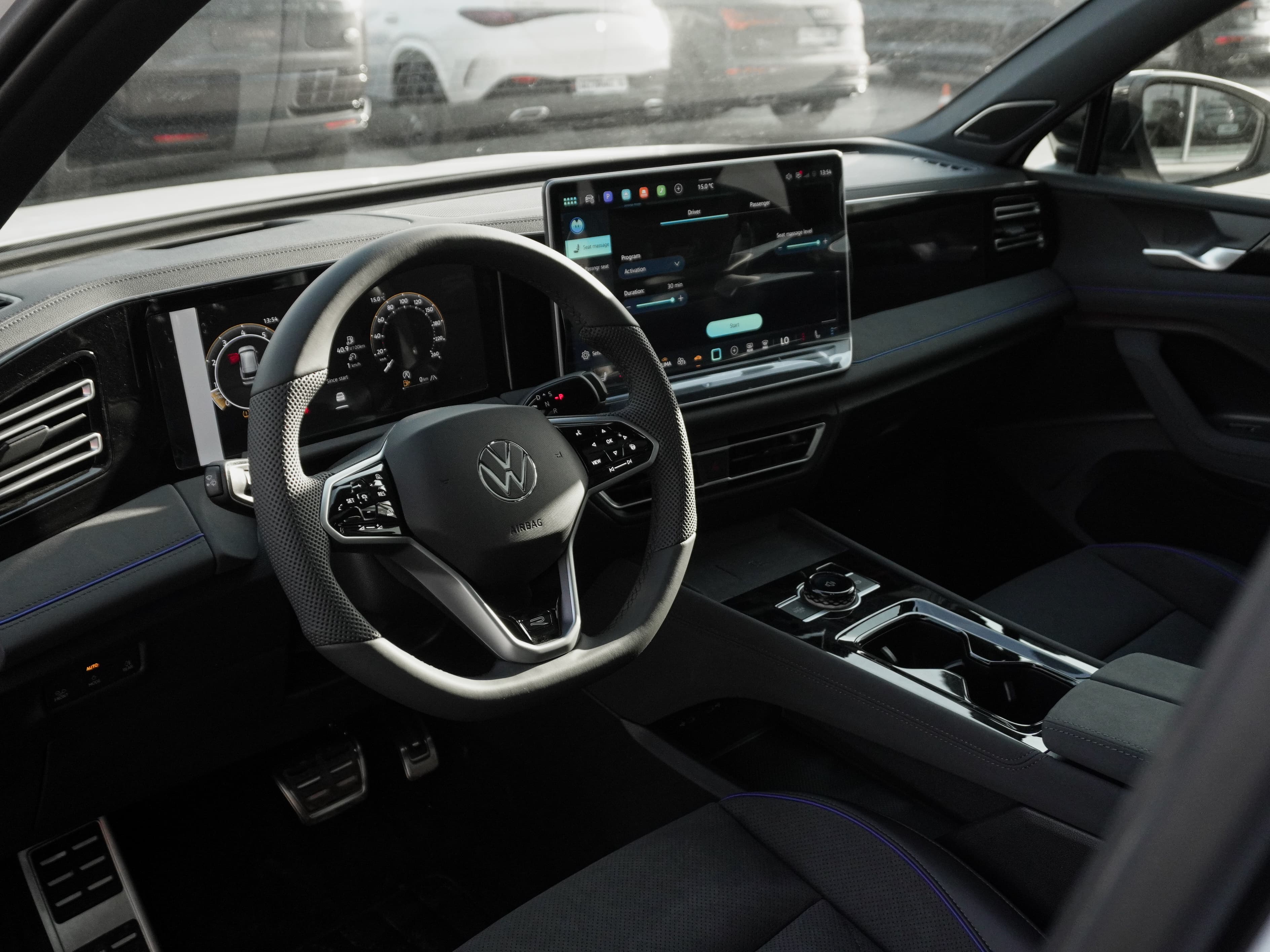 Volkswagen Tiguan L — фото 28
