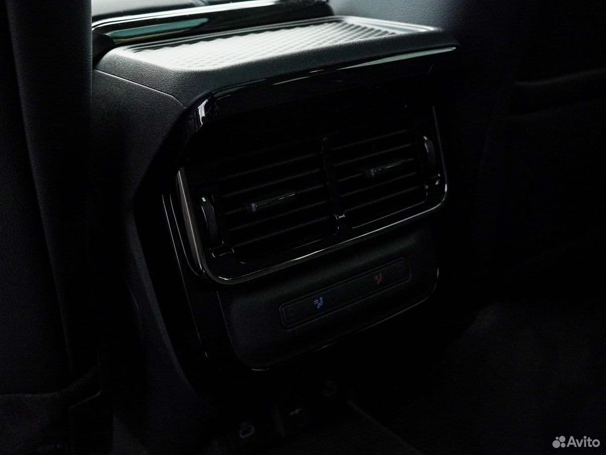 Land Rover Range Rover Evoque — фото 27
