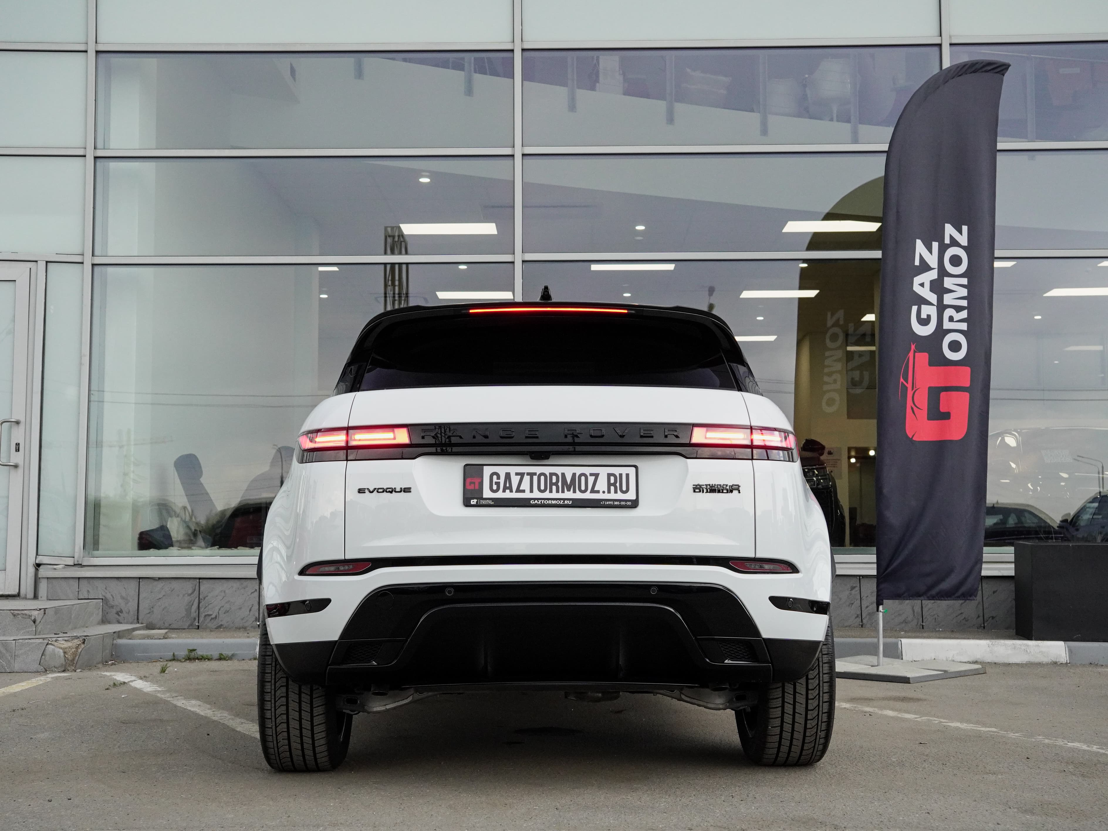 Land Rover Range Rover Evoque — фото 6
