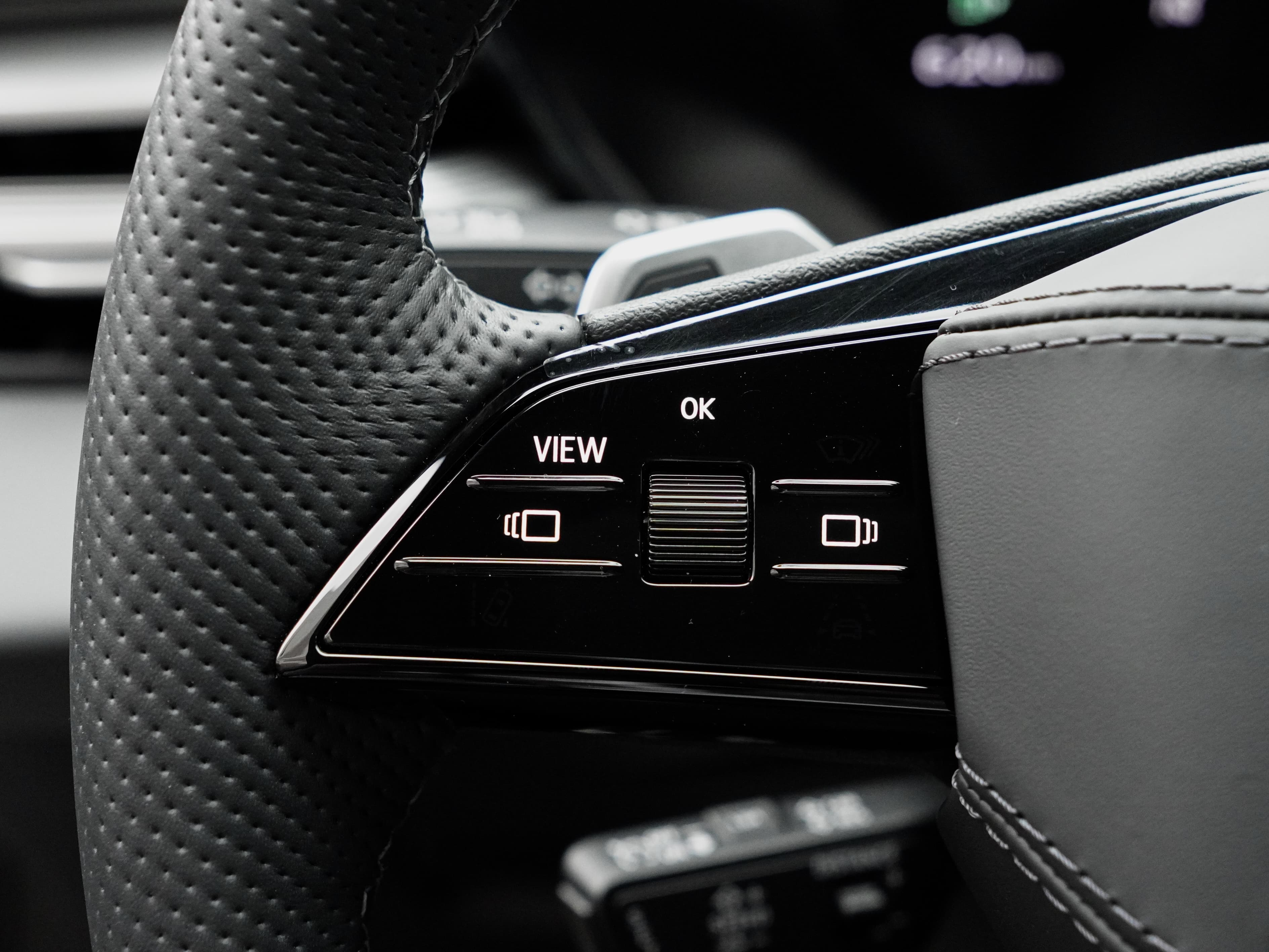 Audi A6L — фото 19