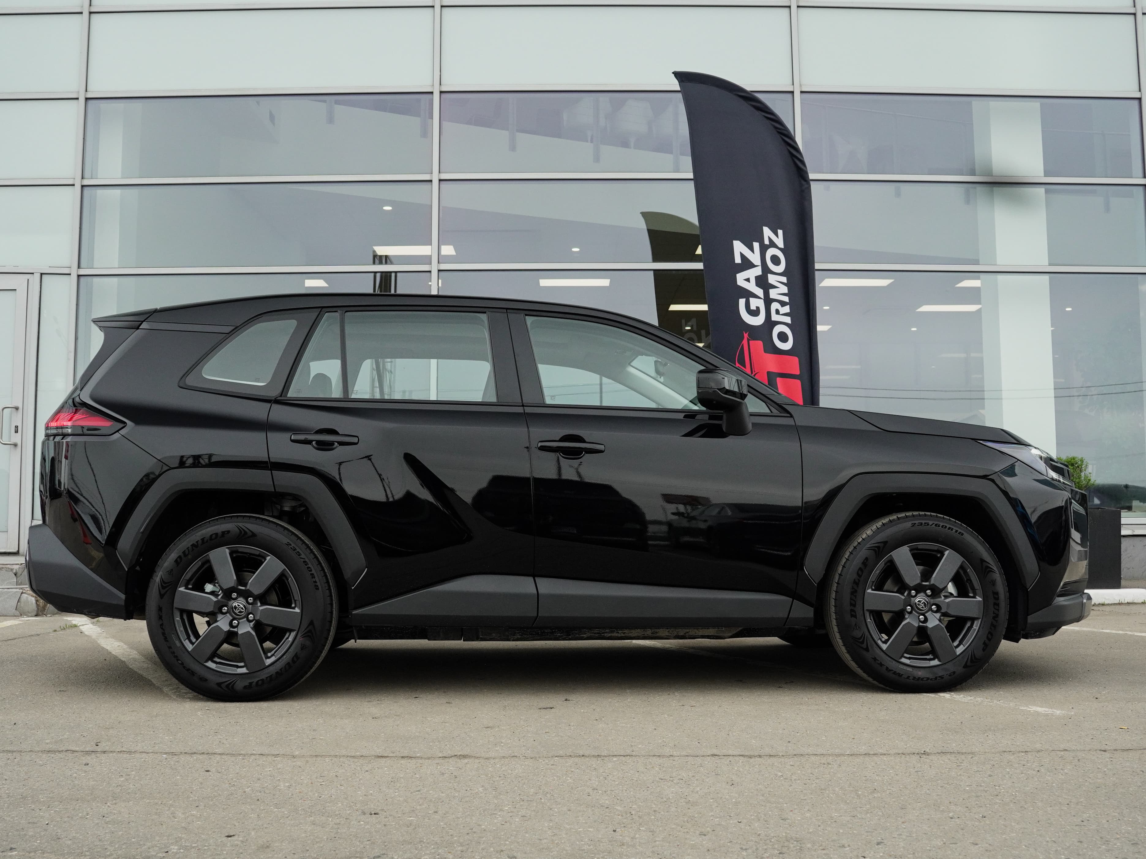 Toyota RAV4 — фото 9