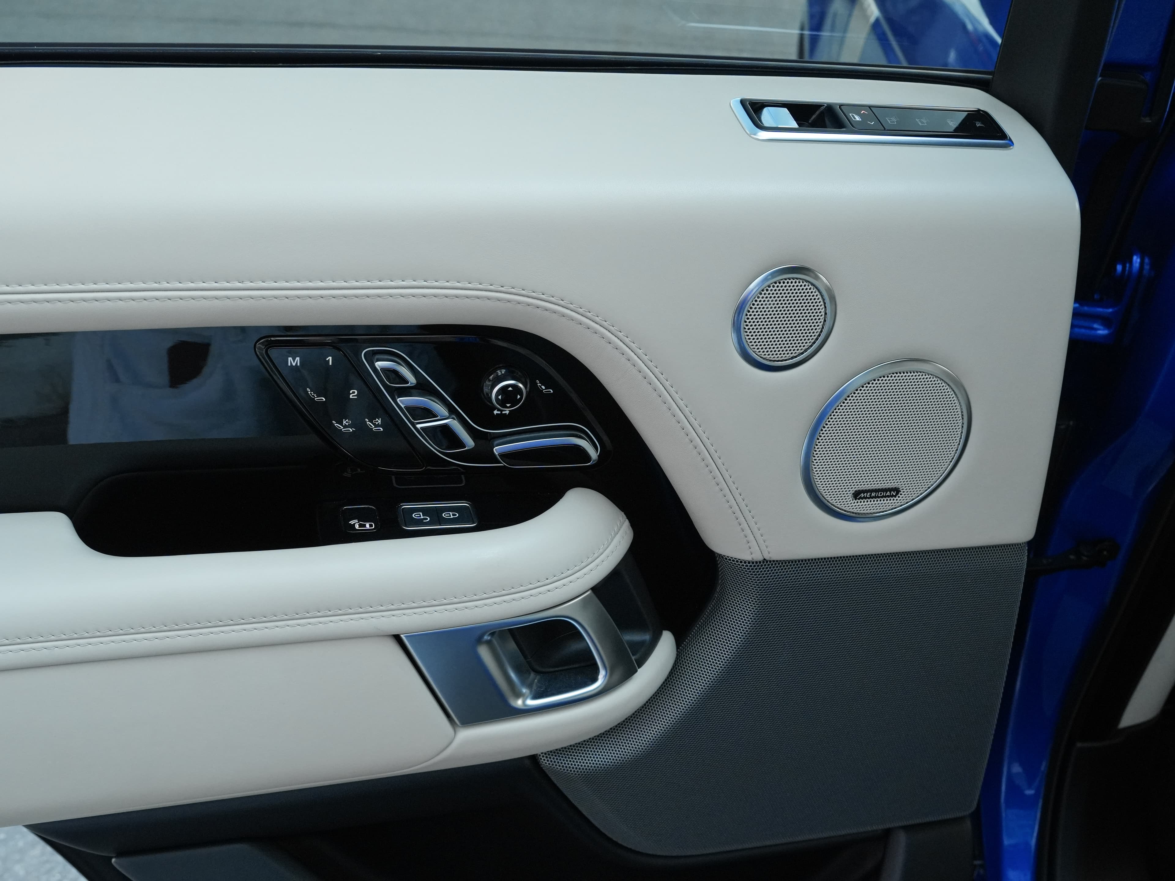 Land Rover Range Rover — фото 16