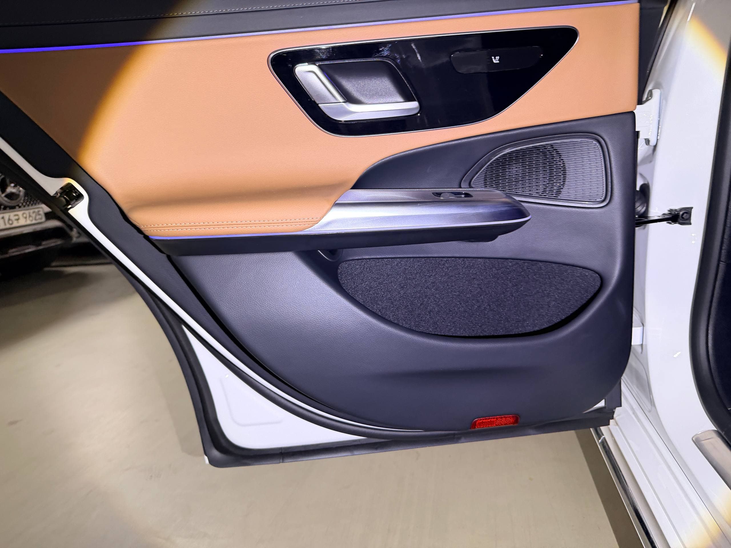 Mercedes-Benz E-класс — фото 61
