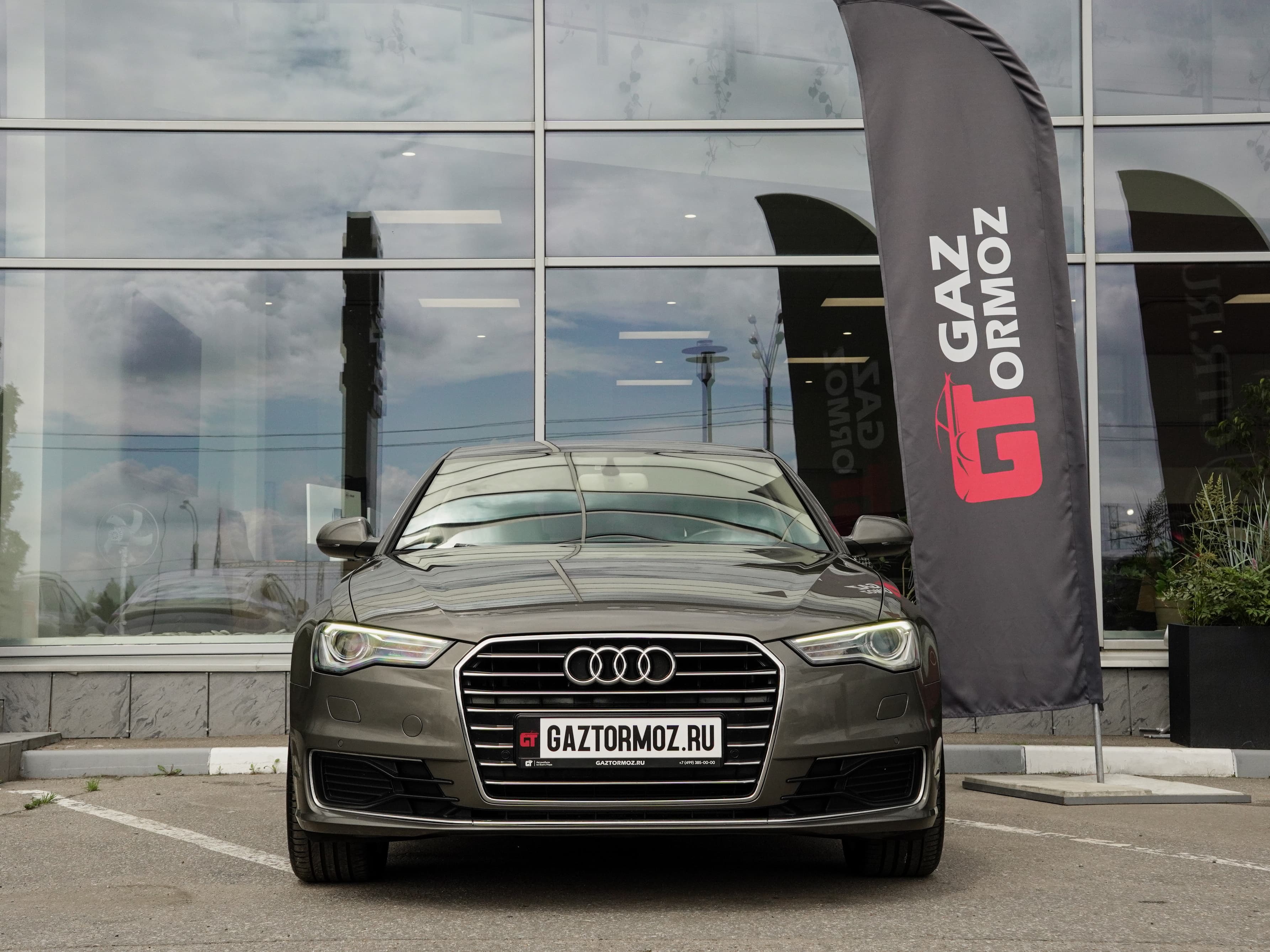 Audi A6 — фото 2