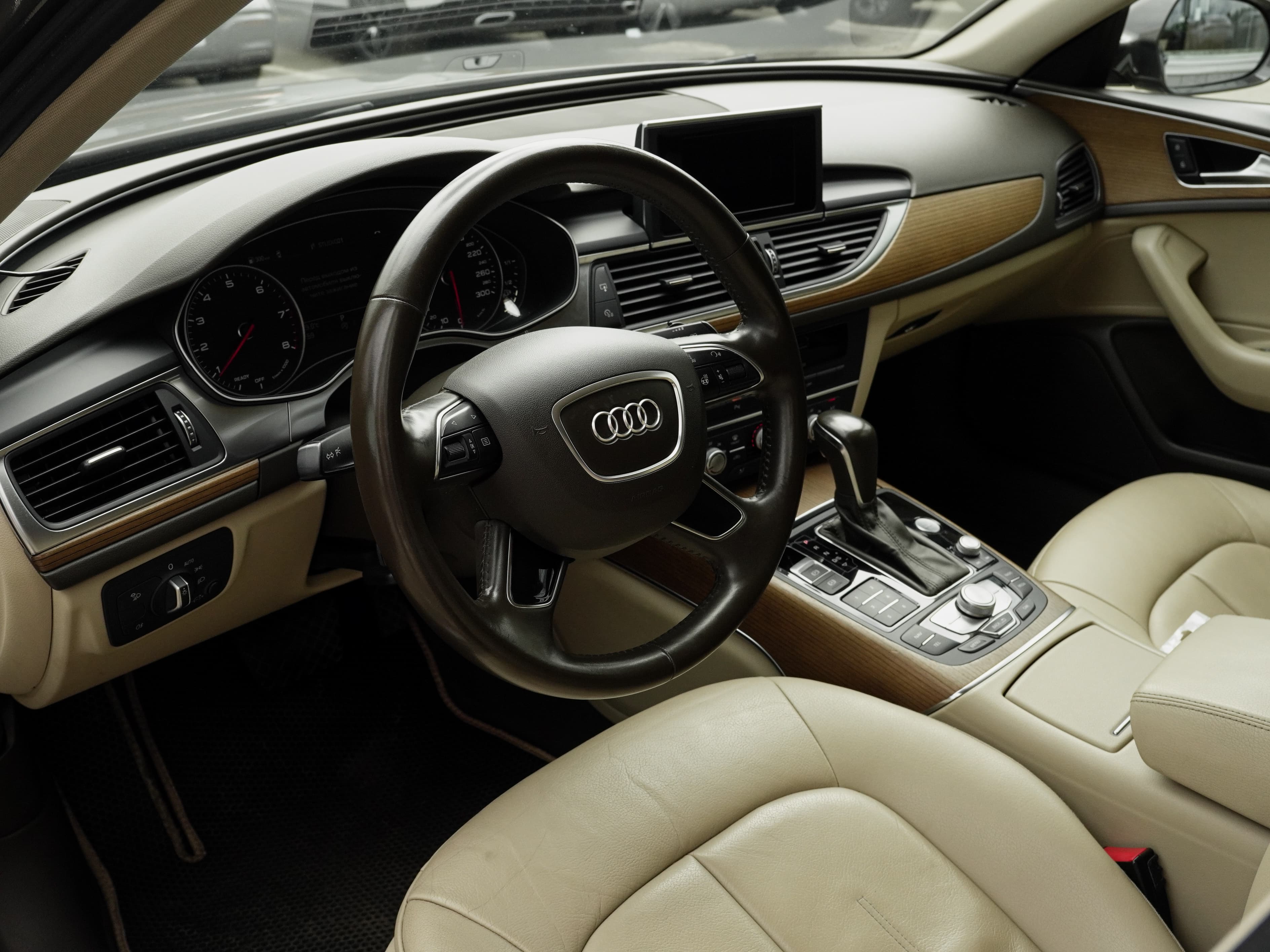 Audi A6 — фото 12