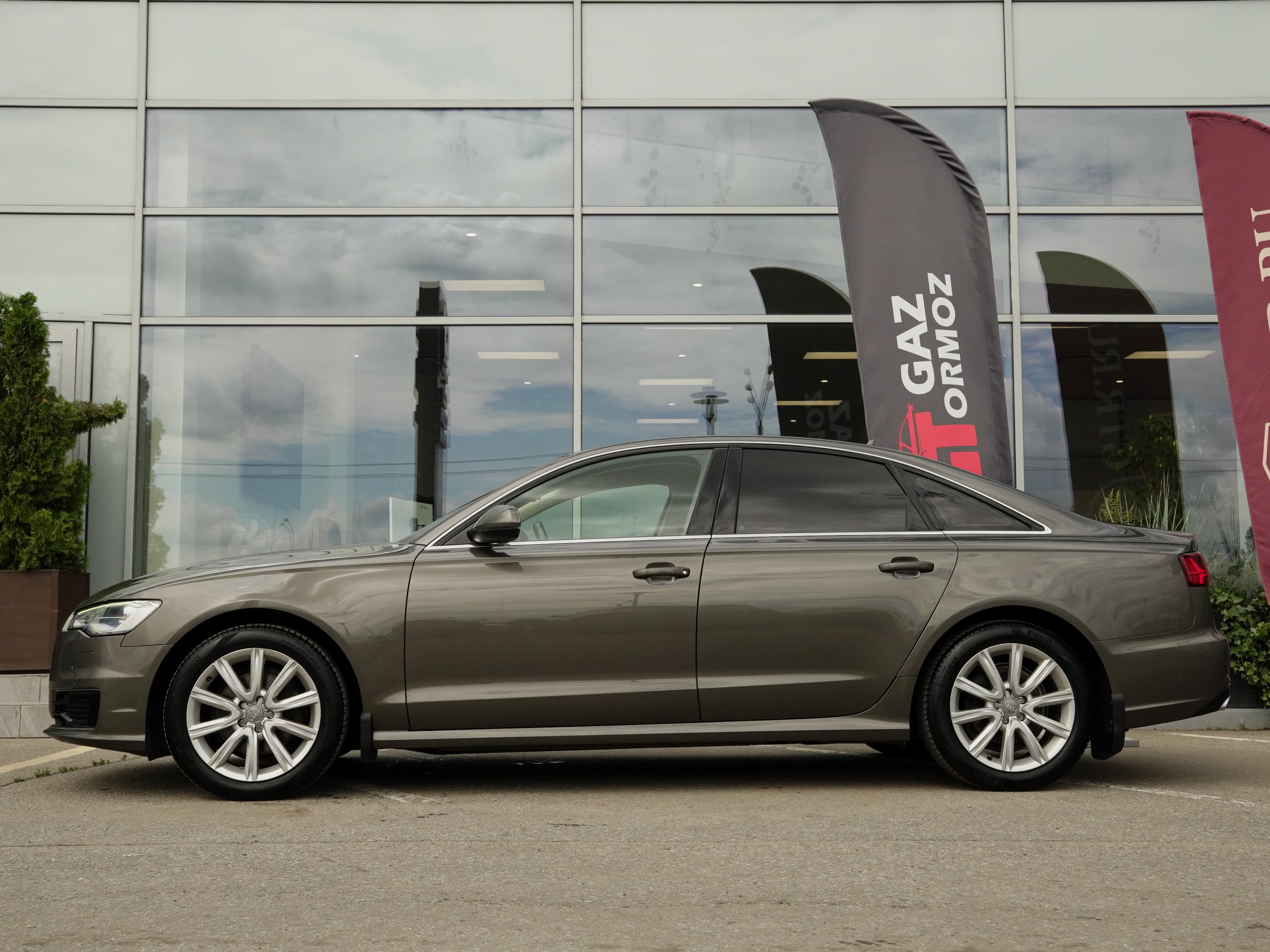 Audi A6 — фото 7