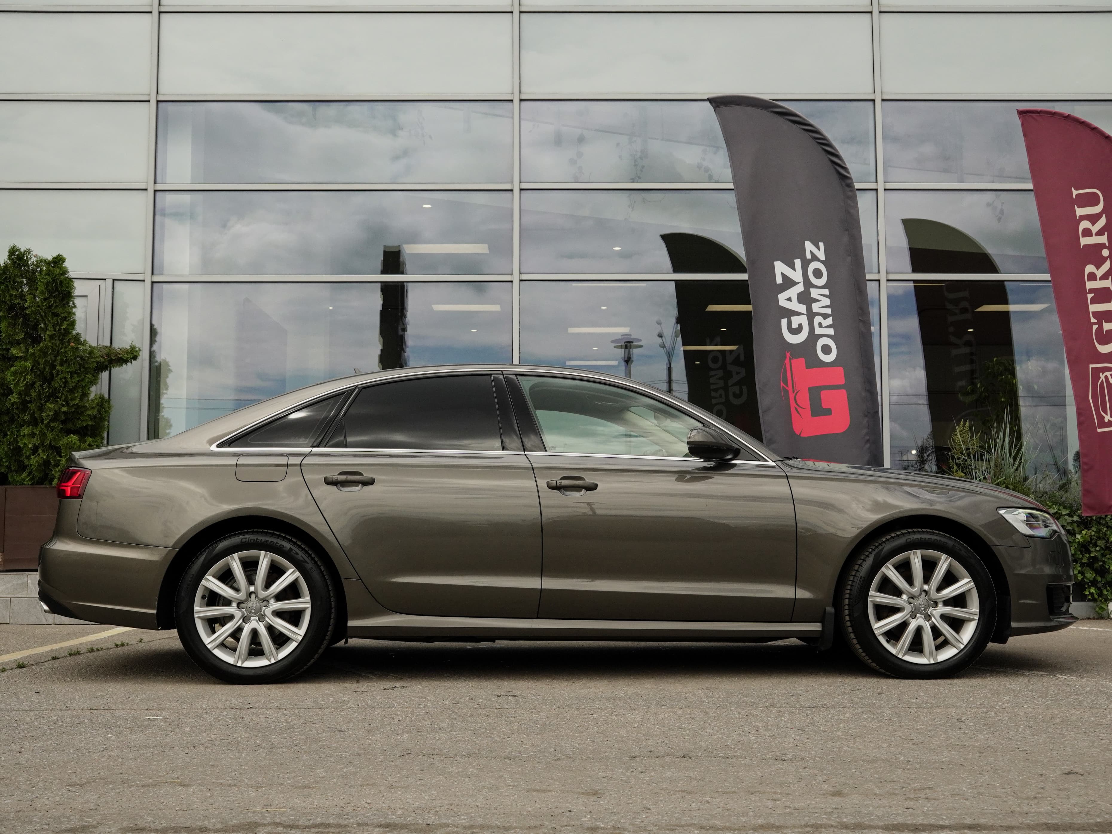Audi A6 — фото 9