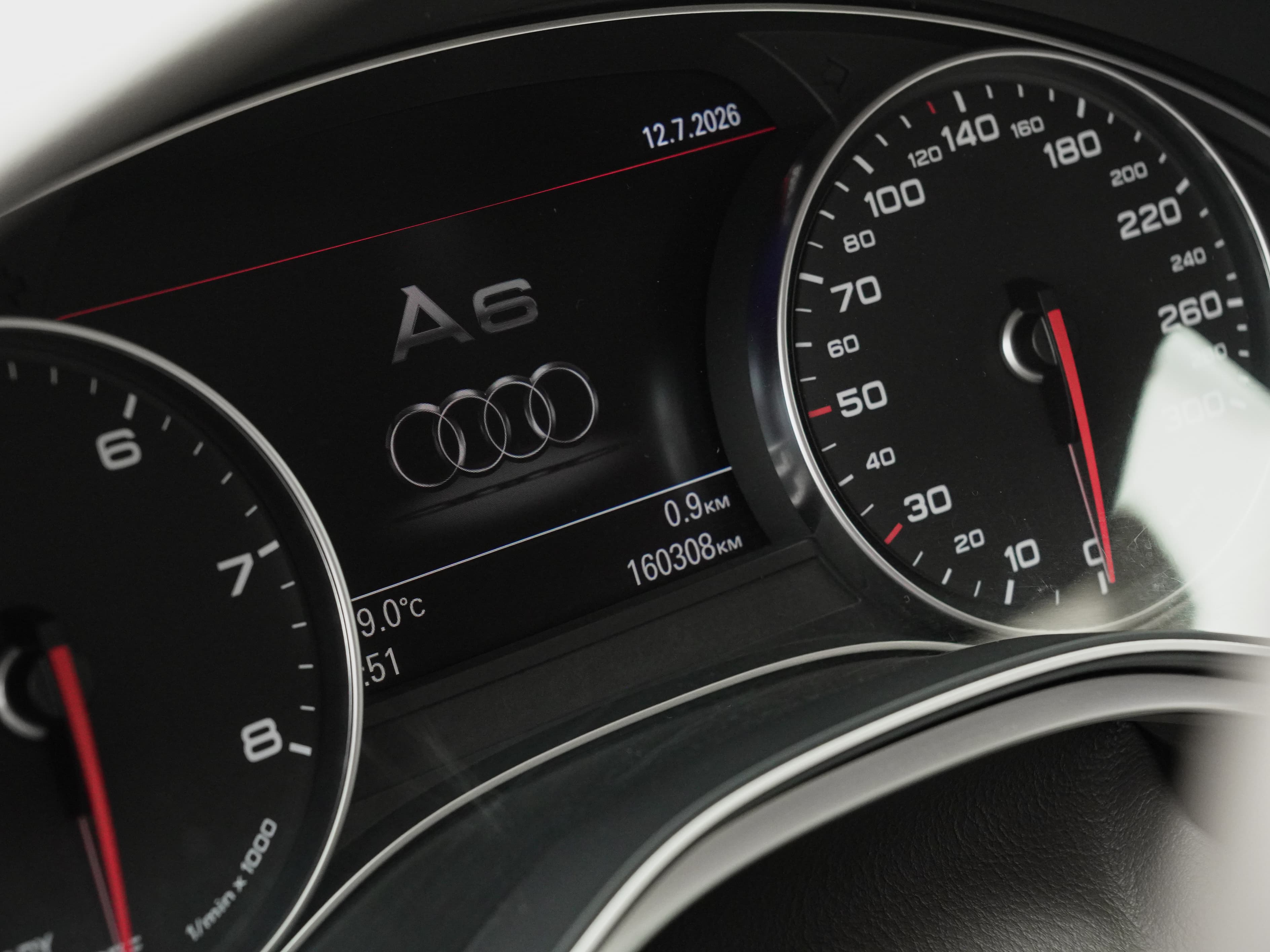 Audi A6 — фото 10