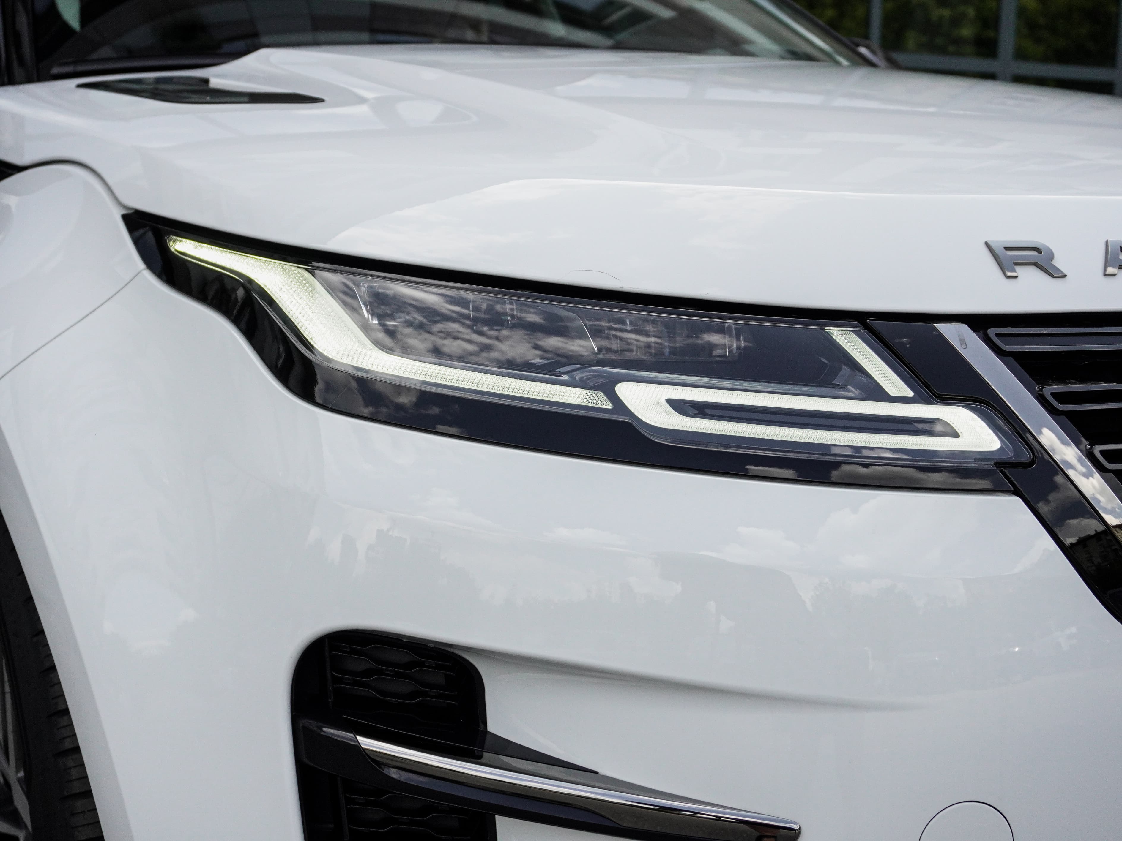 Land Rover Range Rover Evoque — фото 12