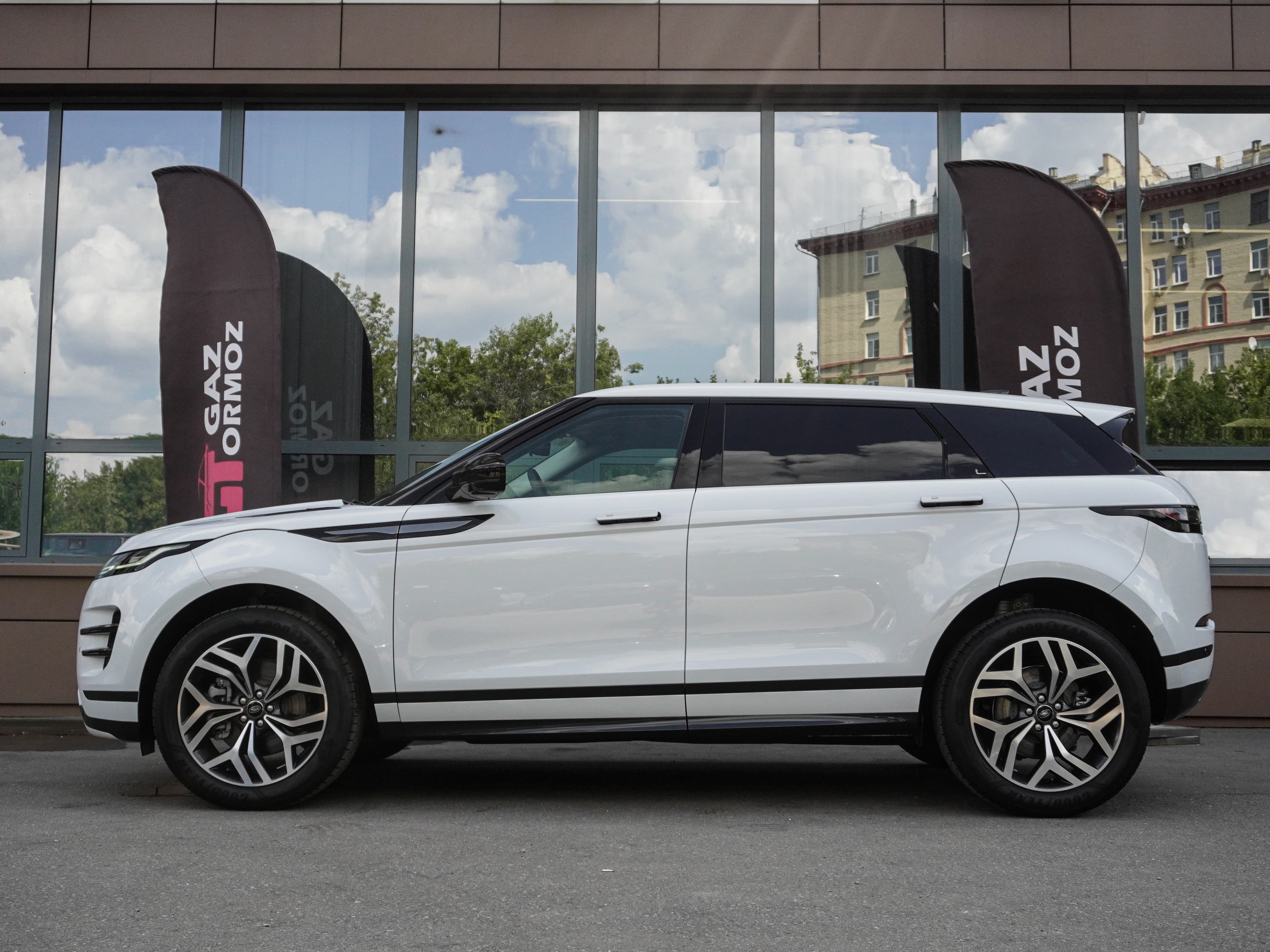 Land Rover Range Rover Evoque — фото 4
