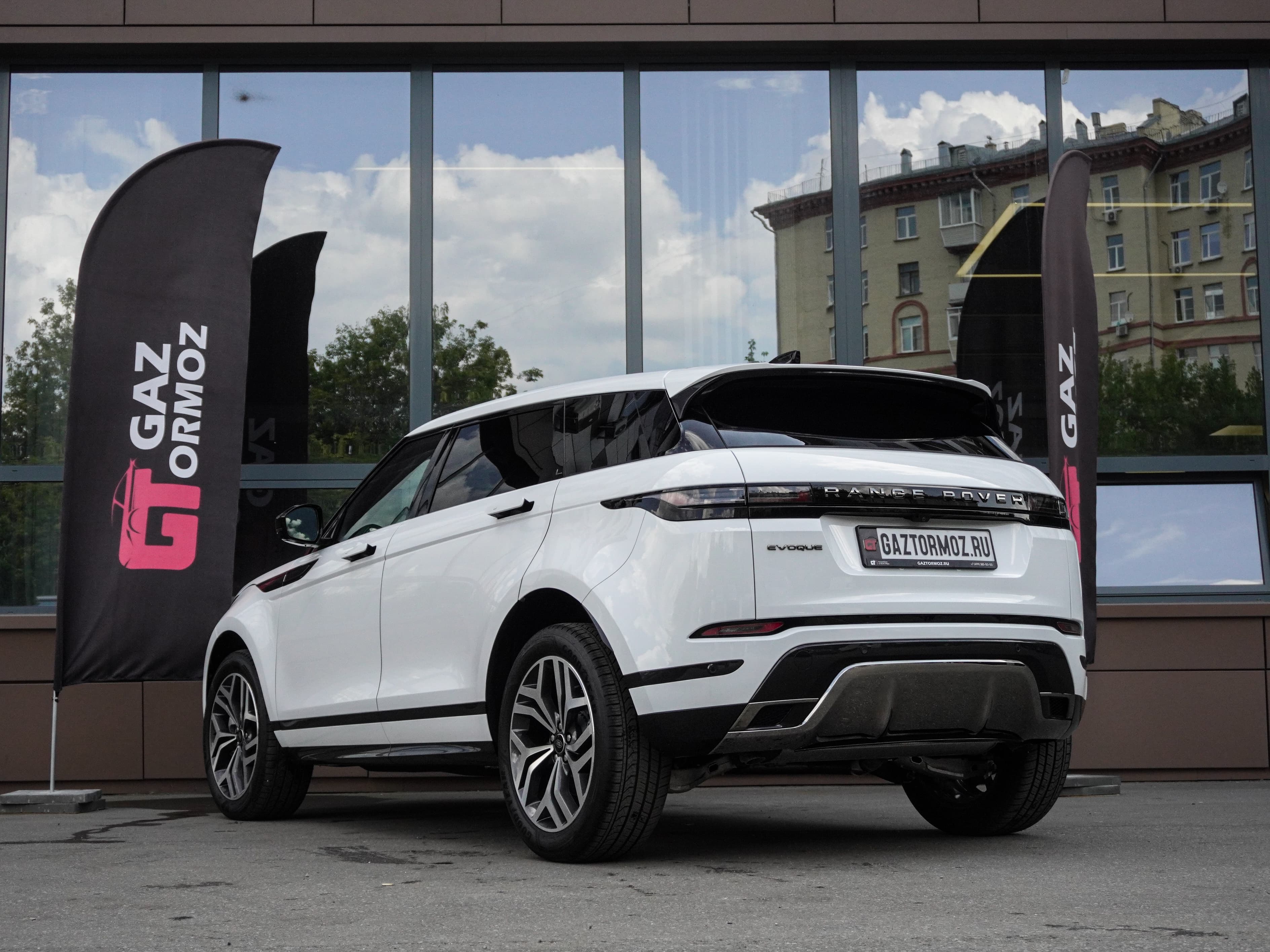 Land Rover Range Rover Evoque — фото 5