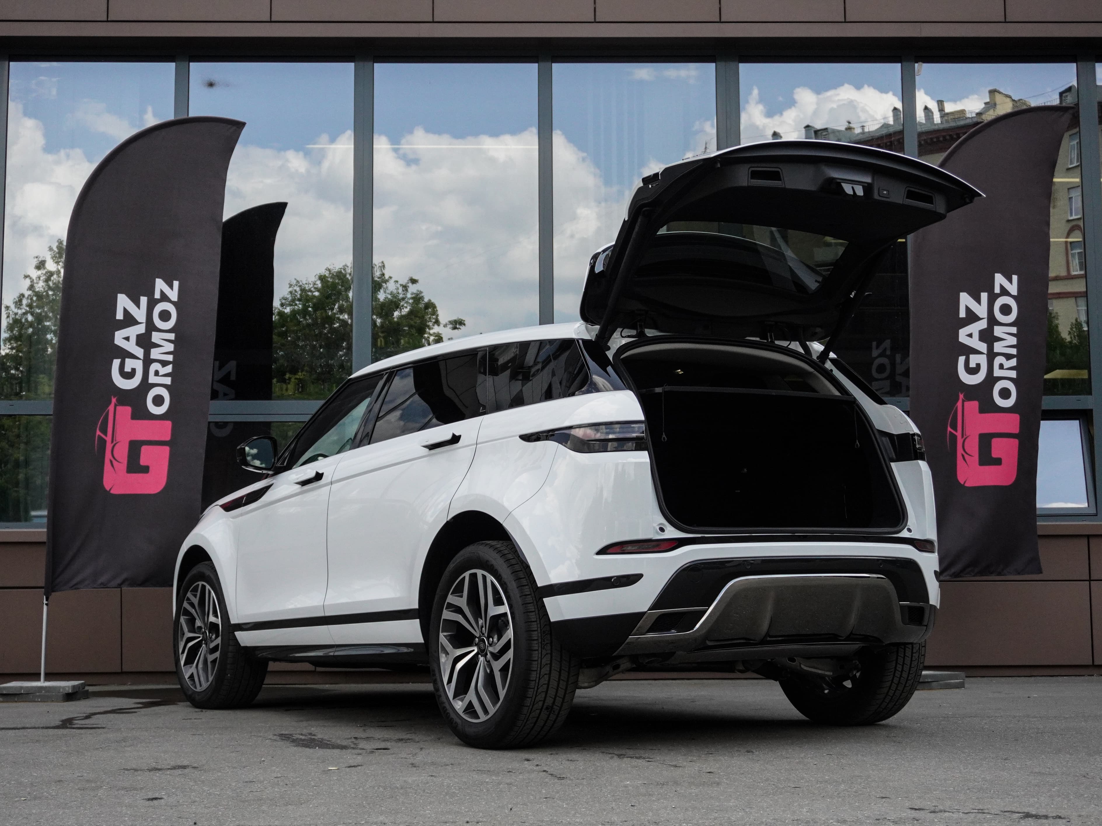 Land Rover Range Rover Evoque — фото 6