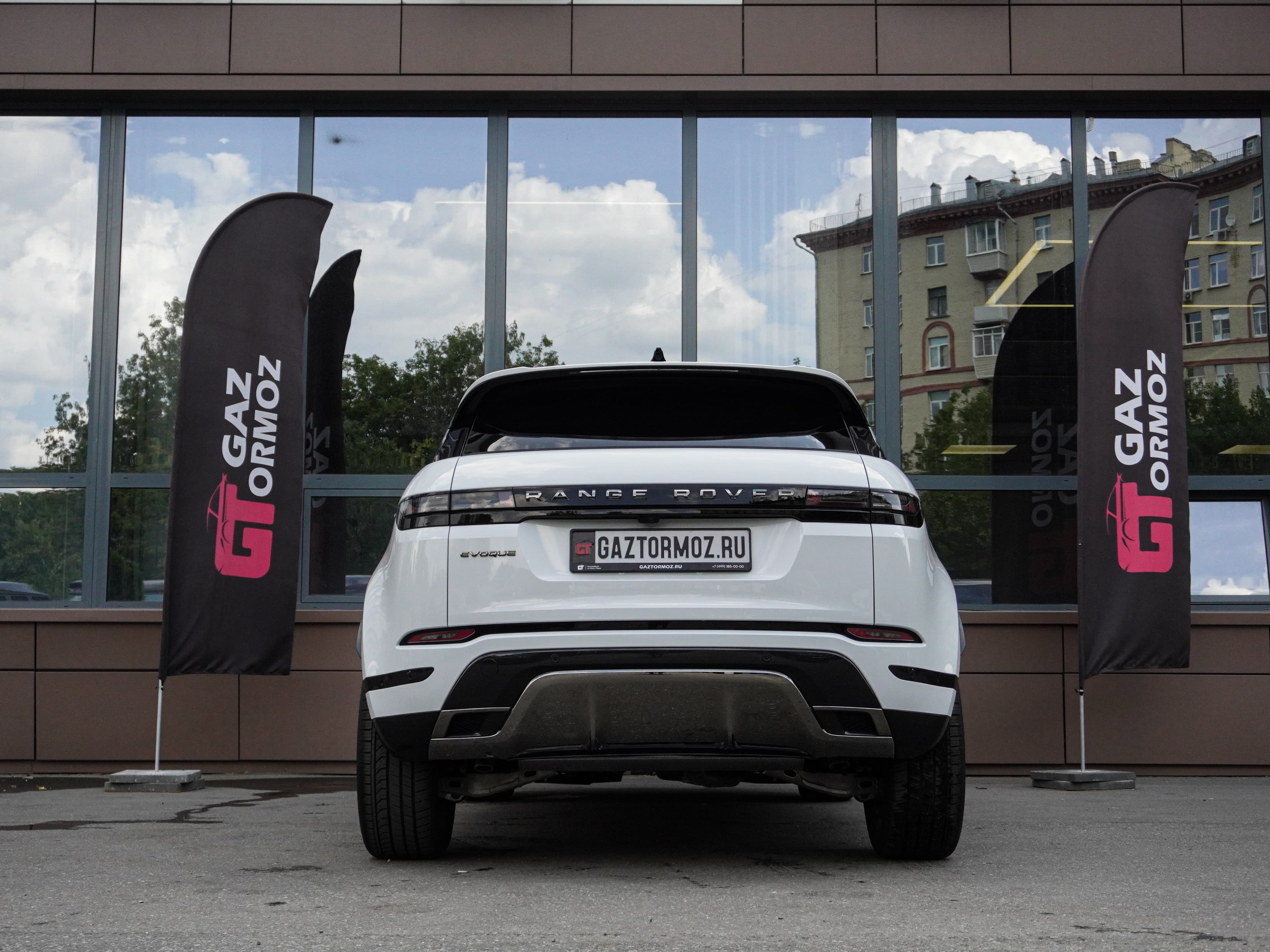 Land Rover Range Rover Evoque — фото 7