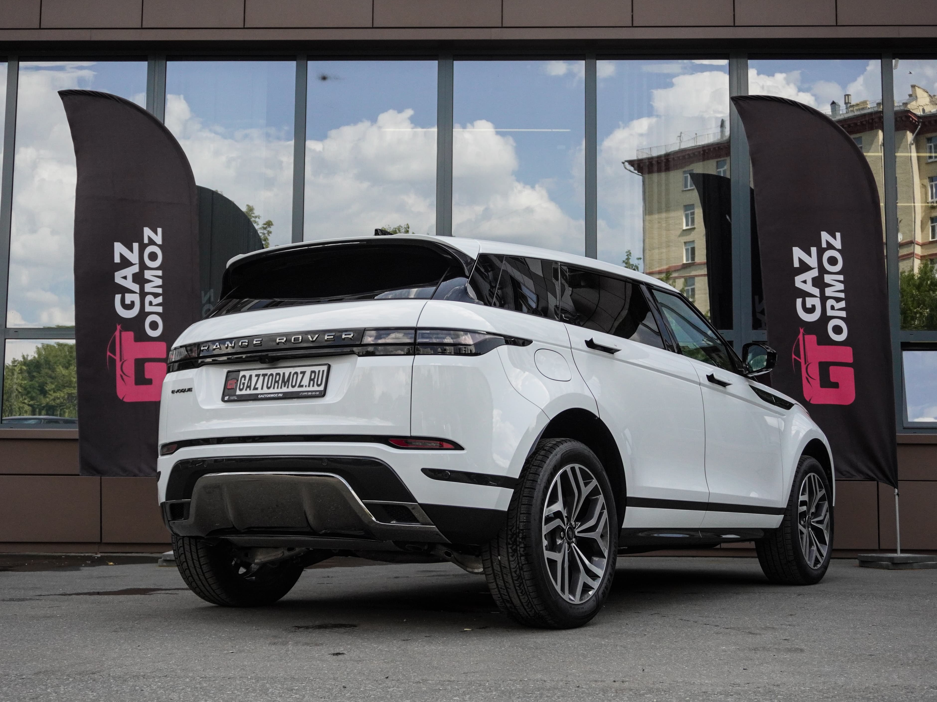 Land Rover Range Rover Evoque — фото 8