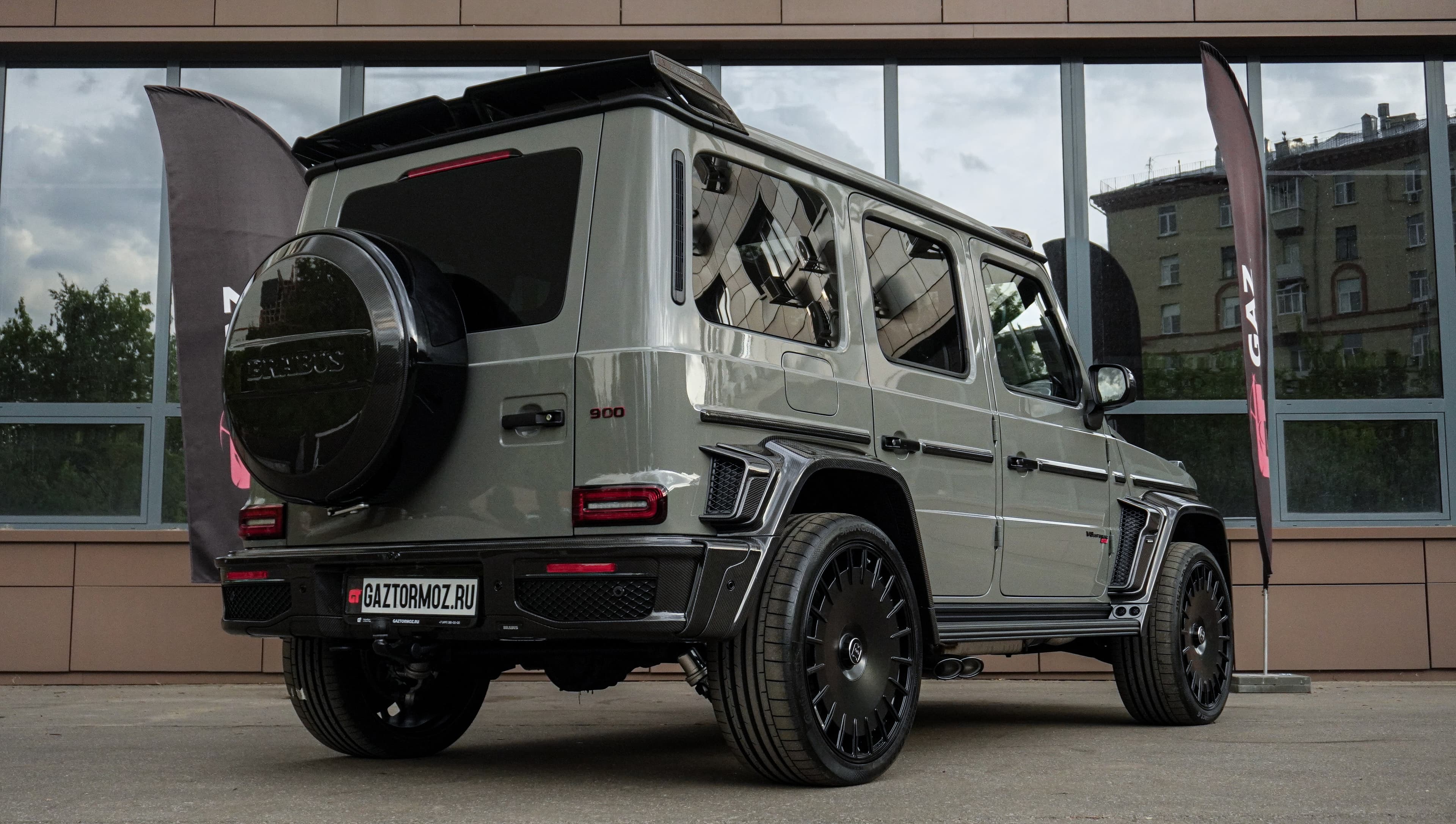 Brabus 800 Widestar: мощь и стиль в Selenite Grey — фото 6