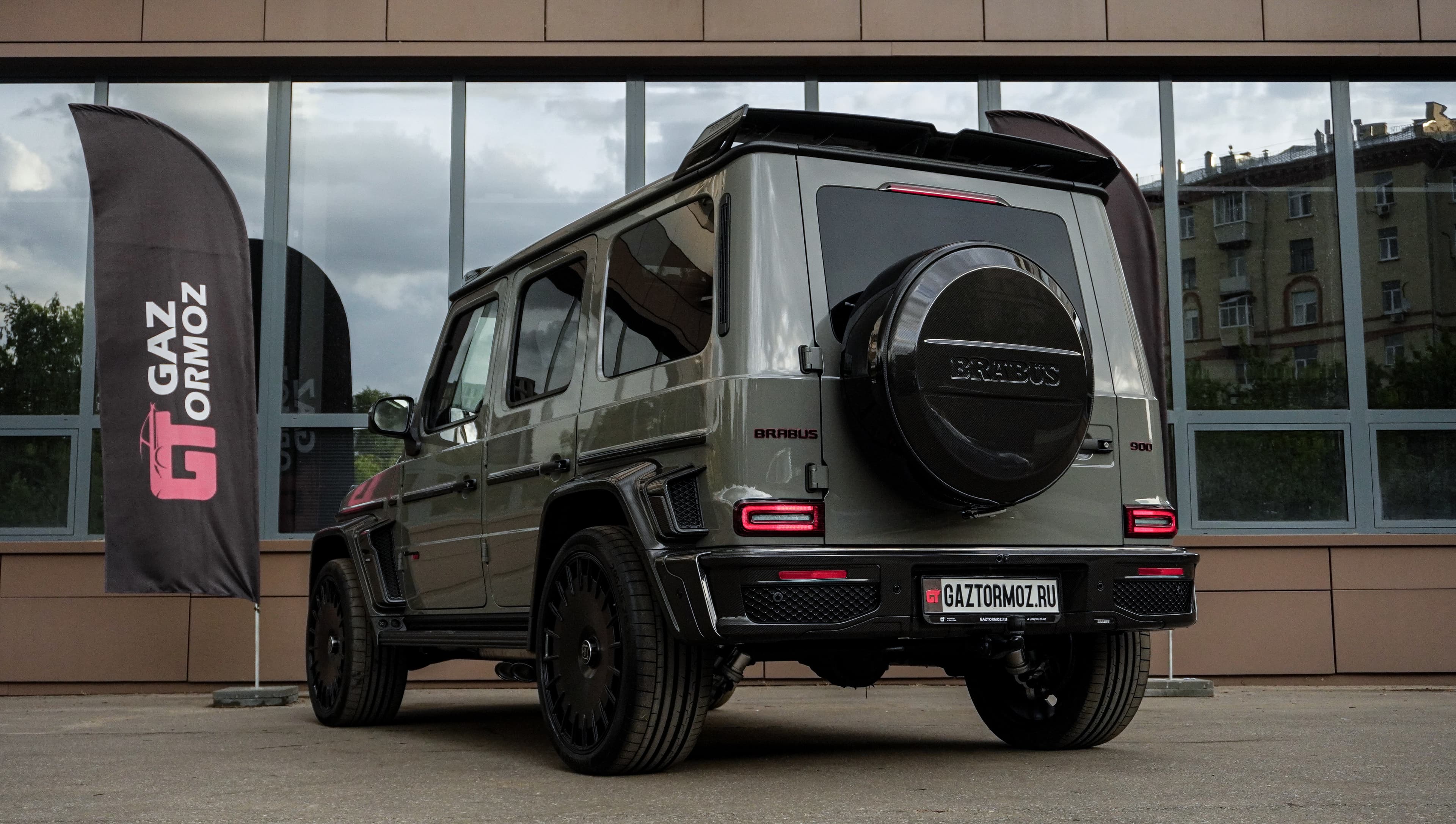 Brabus 800 Widestar: мощь и стиль в Selenite Grey — фото 9