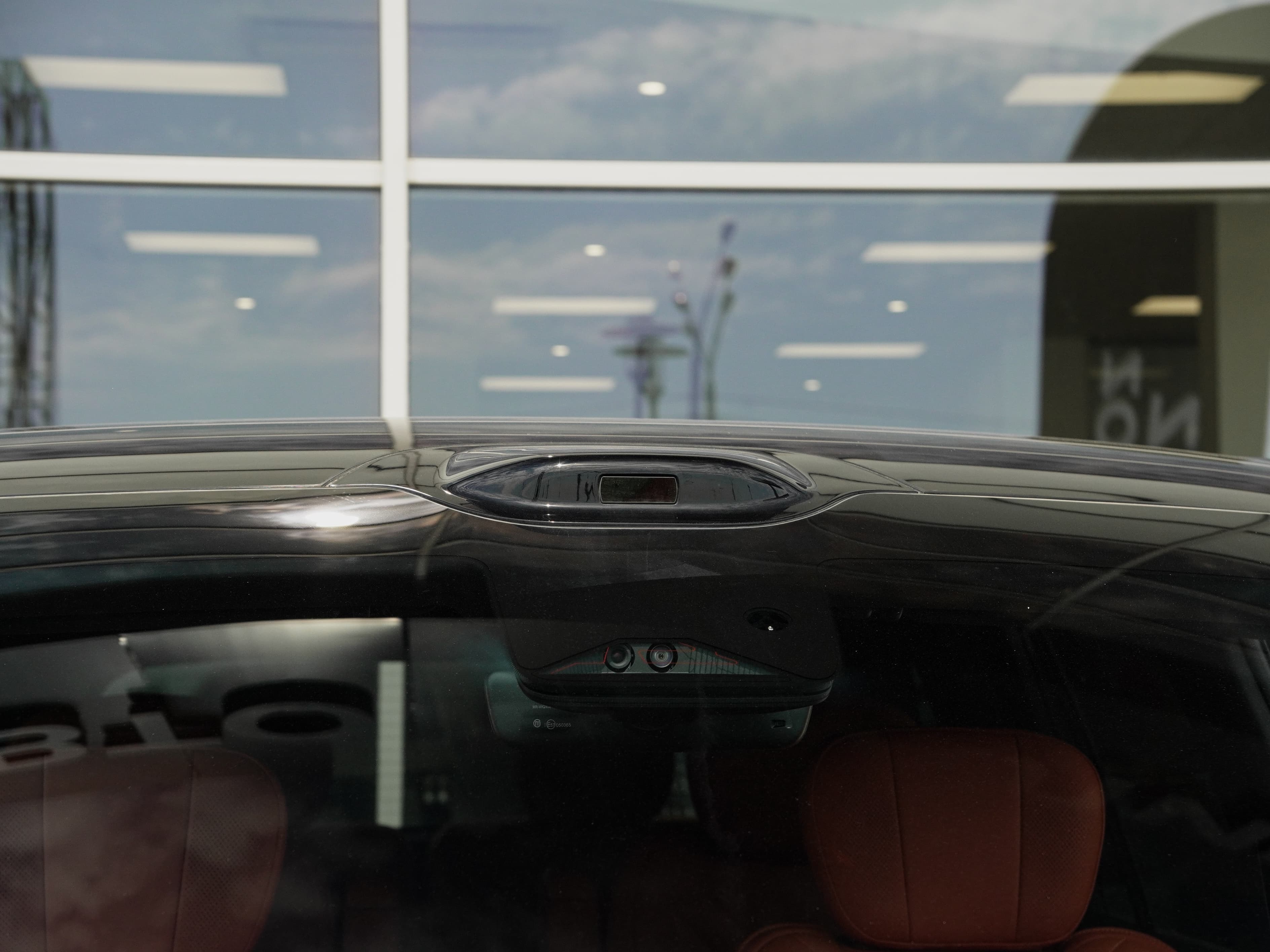 Geely Galaxy M9 — фото 24
