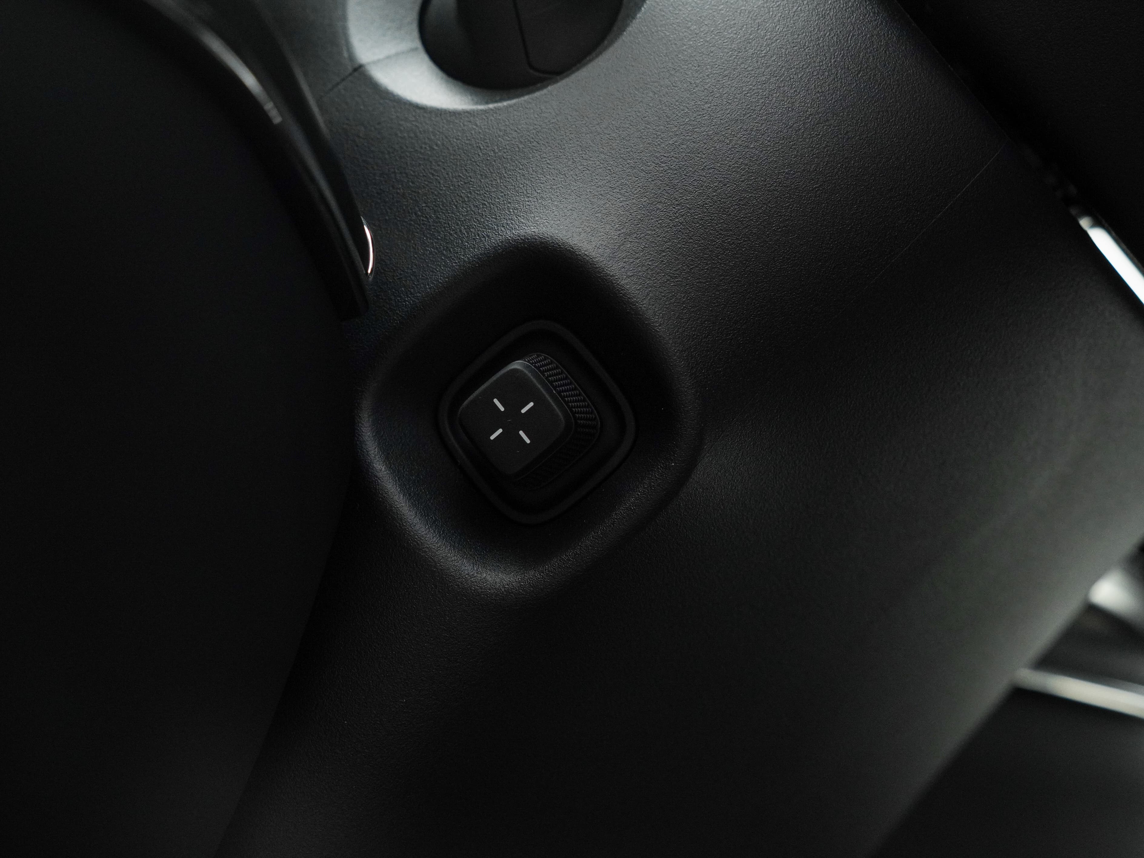Zeekr 9X — фото 16