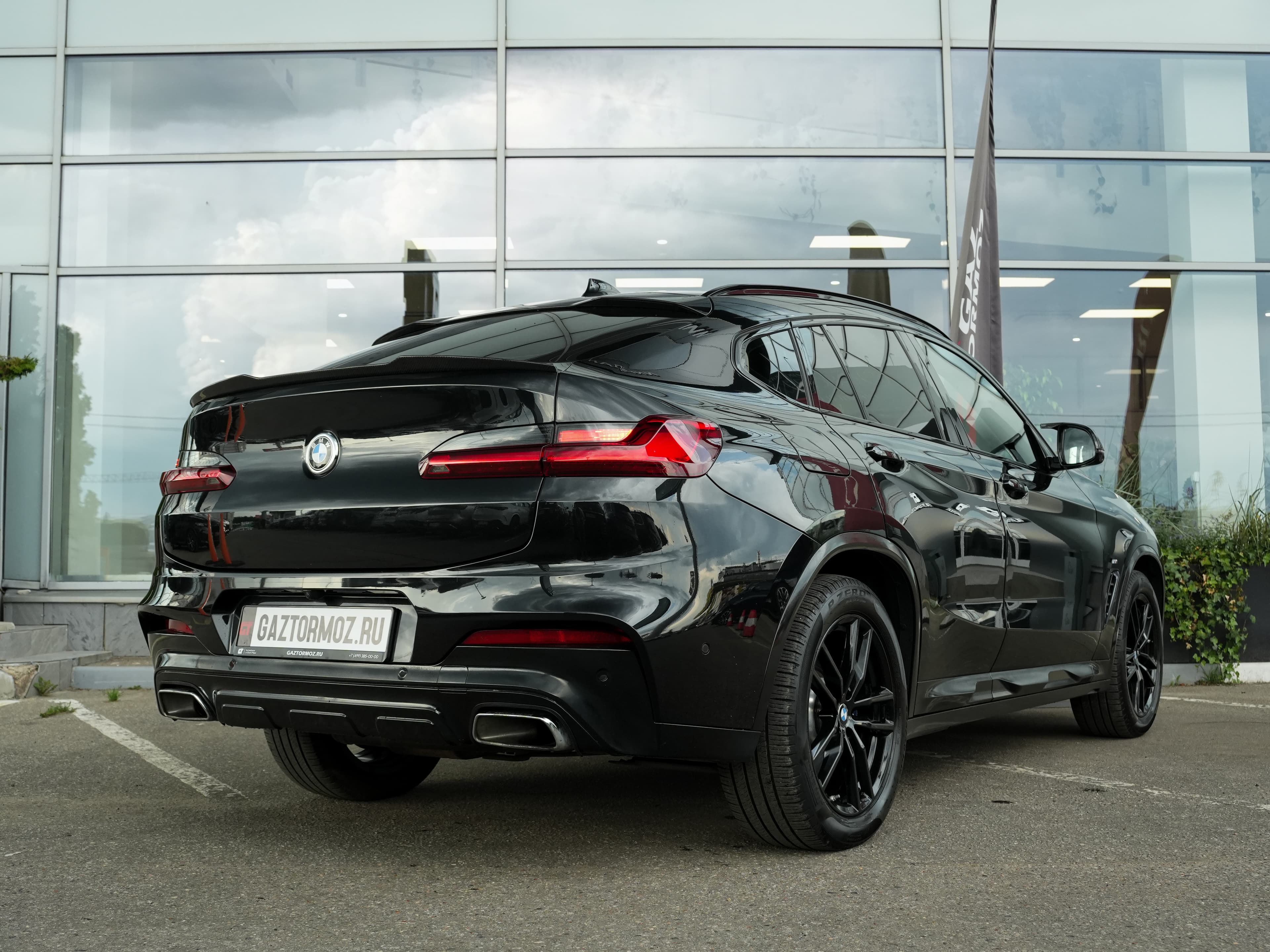 BMW X4 — фото 8