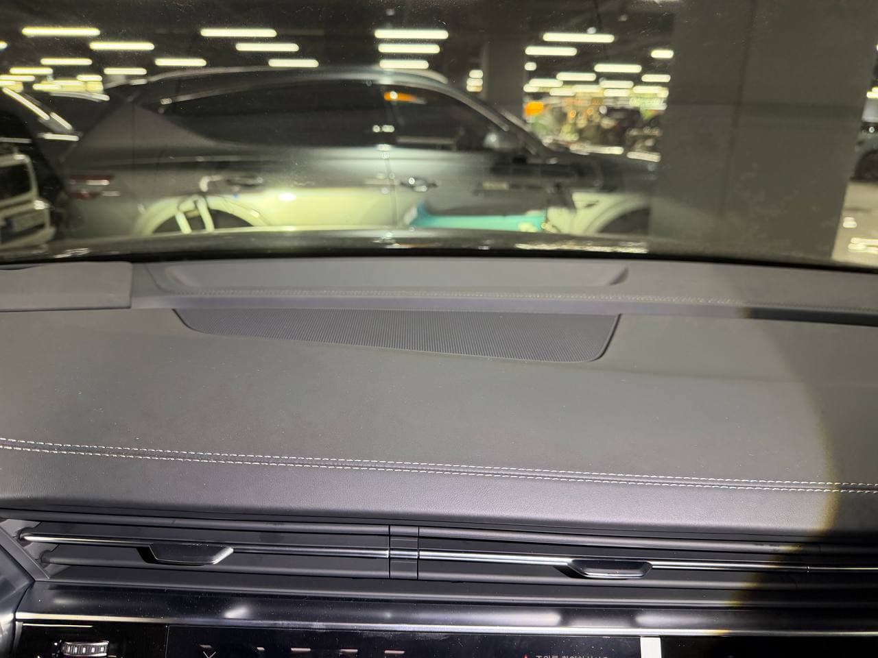 Audi Q8 — фото 11