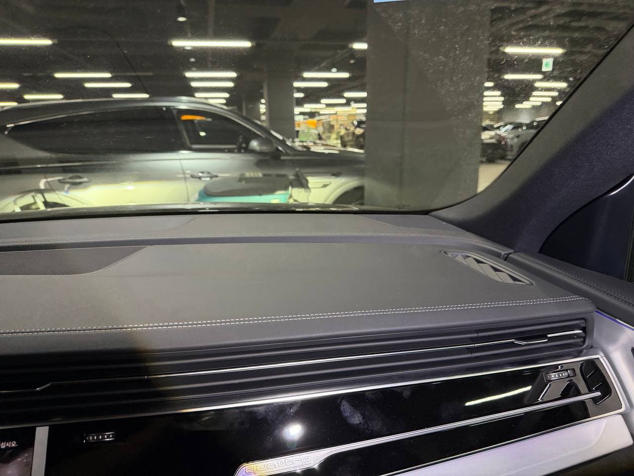Audi Q8 — фото 12