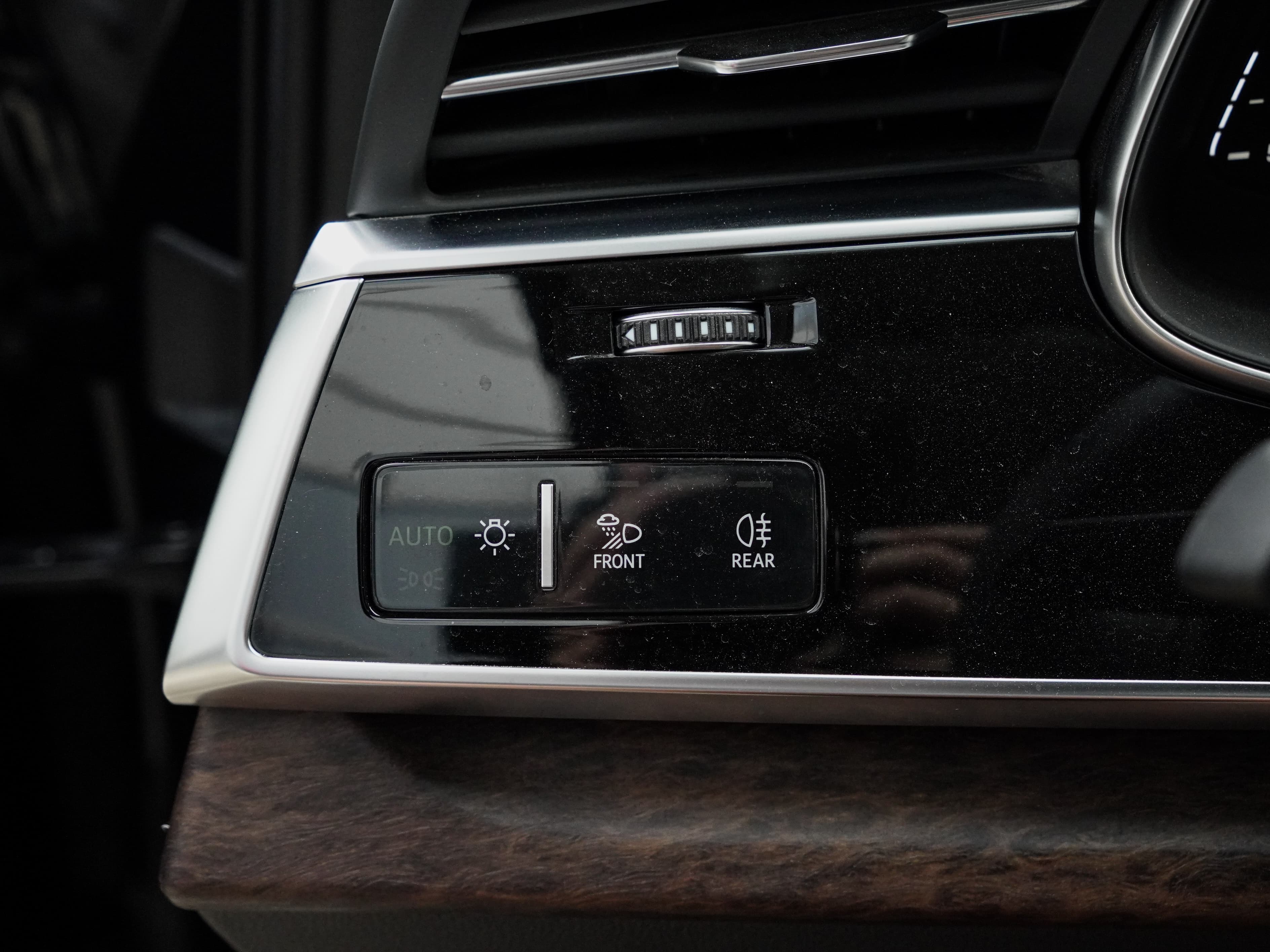 Audi Q7 — фото 17