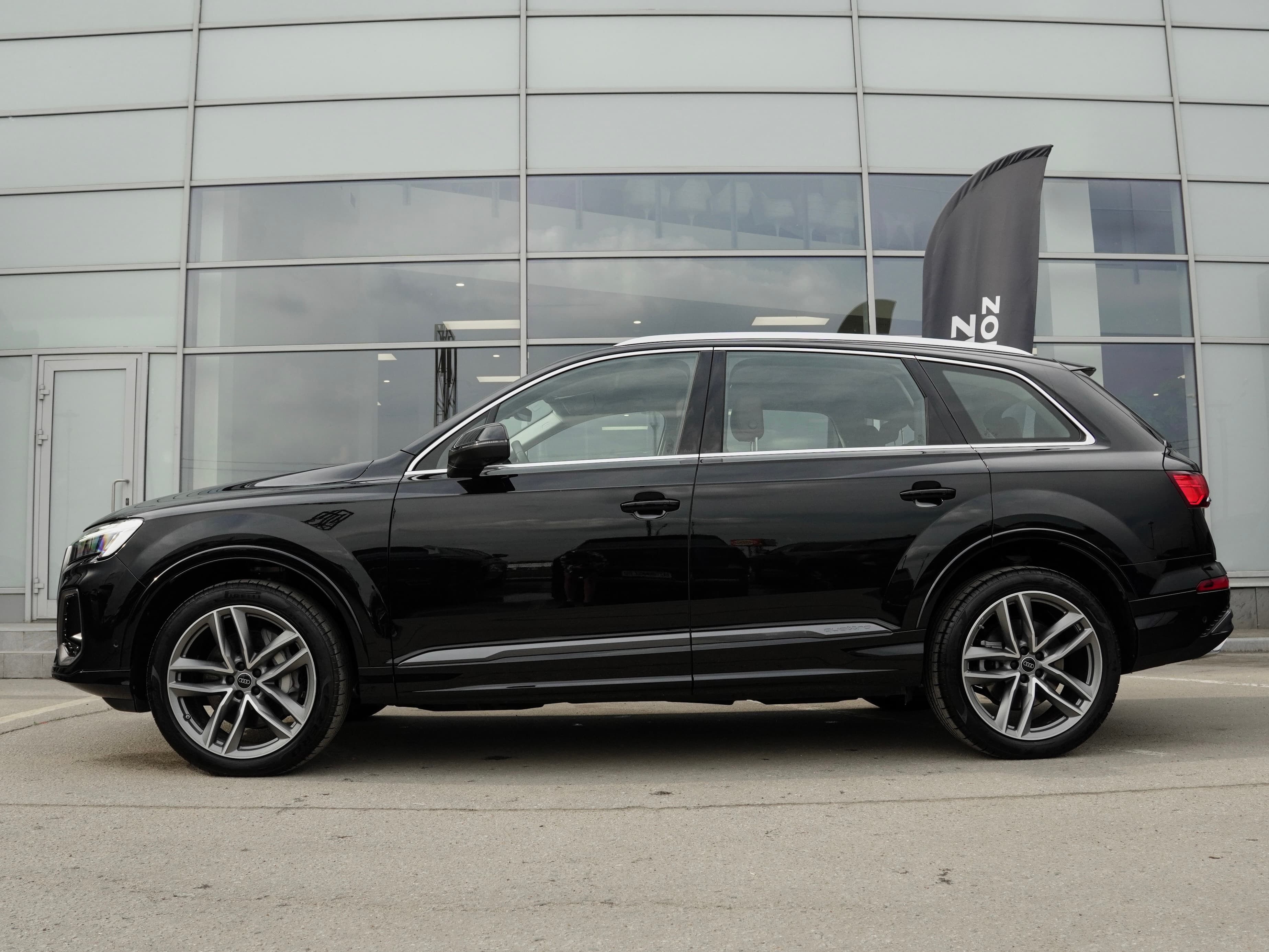 Audi Q7 — фото 4