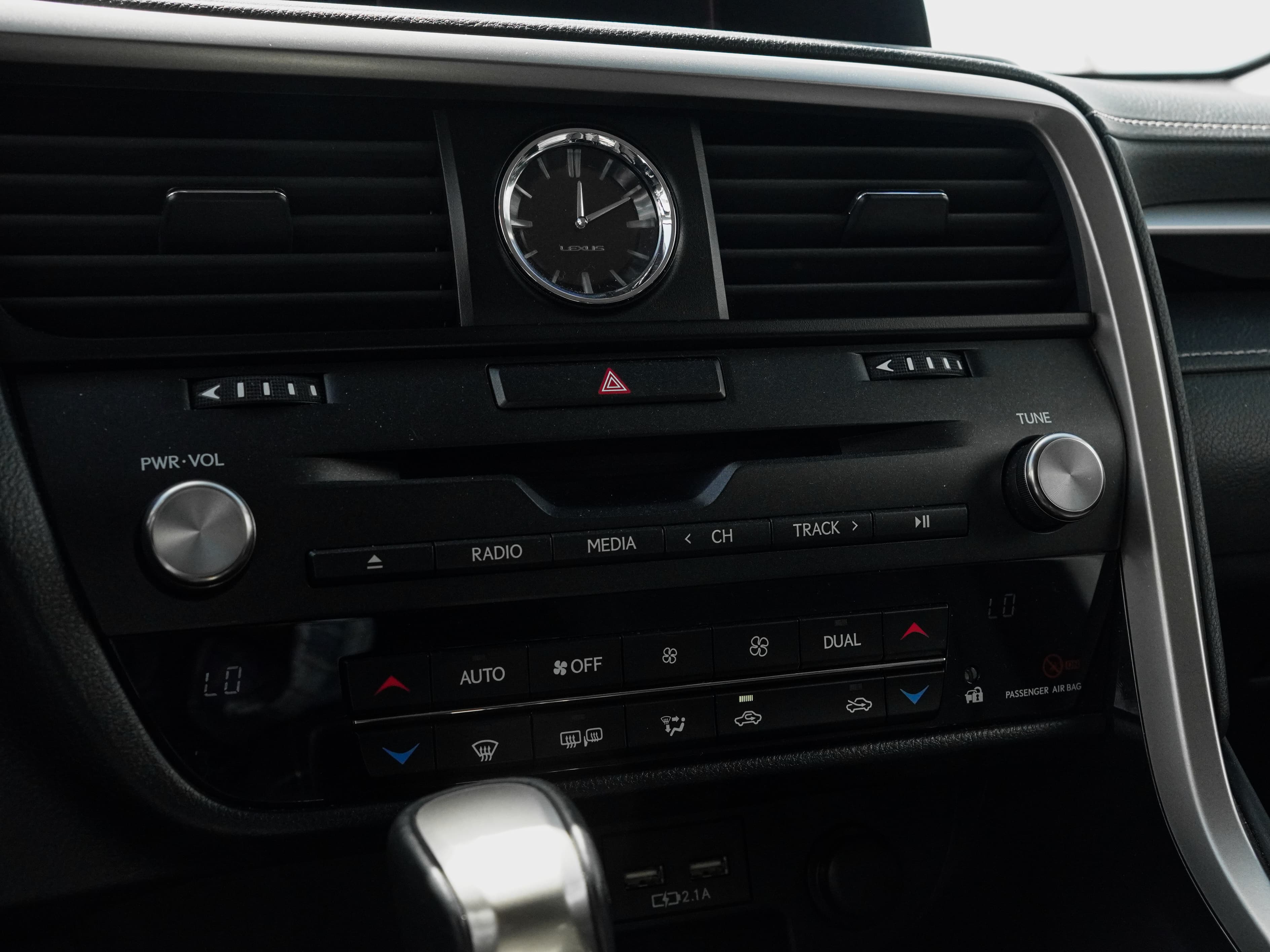 Lexus RX — фото 27